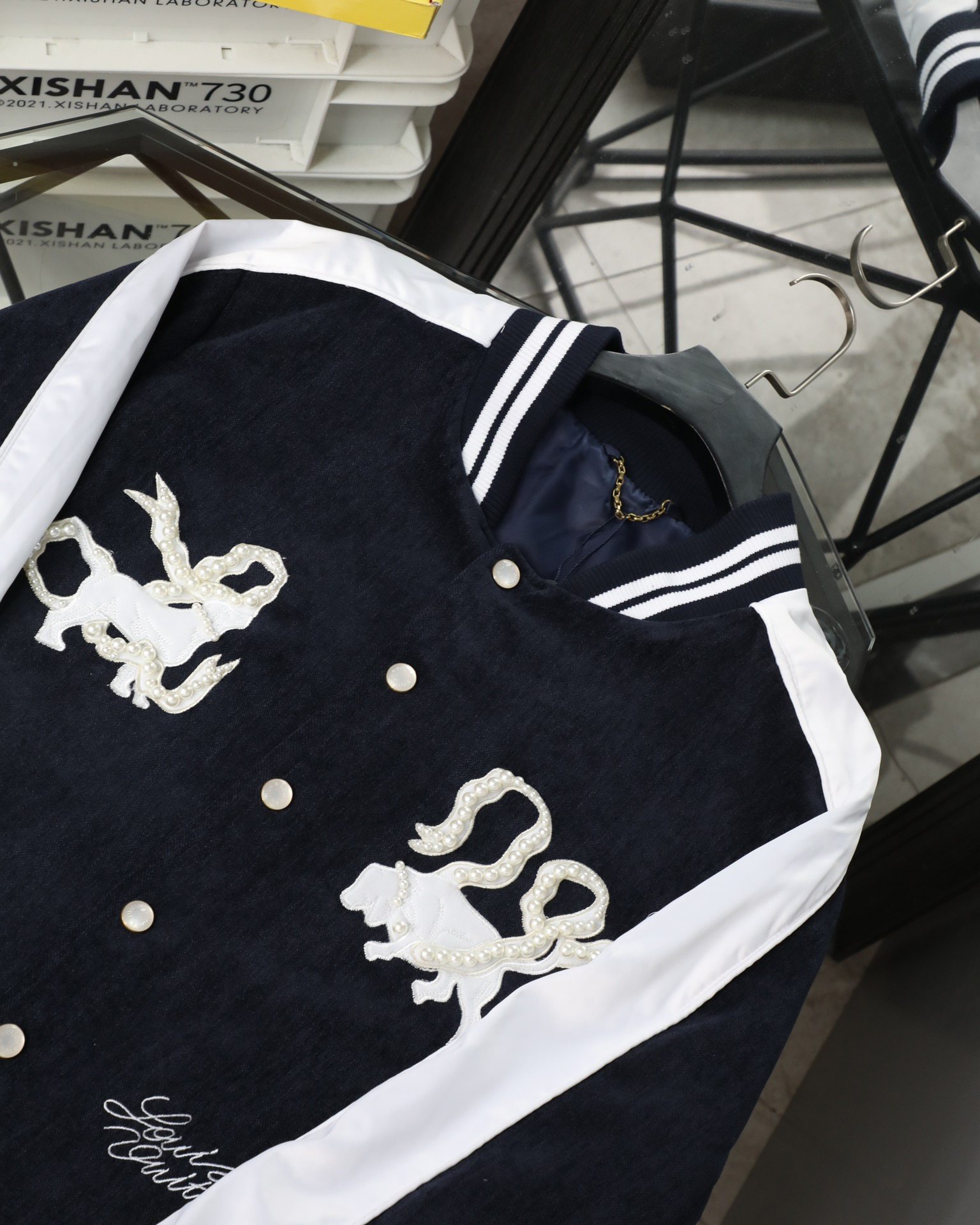 LV Clothing-352