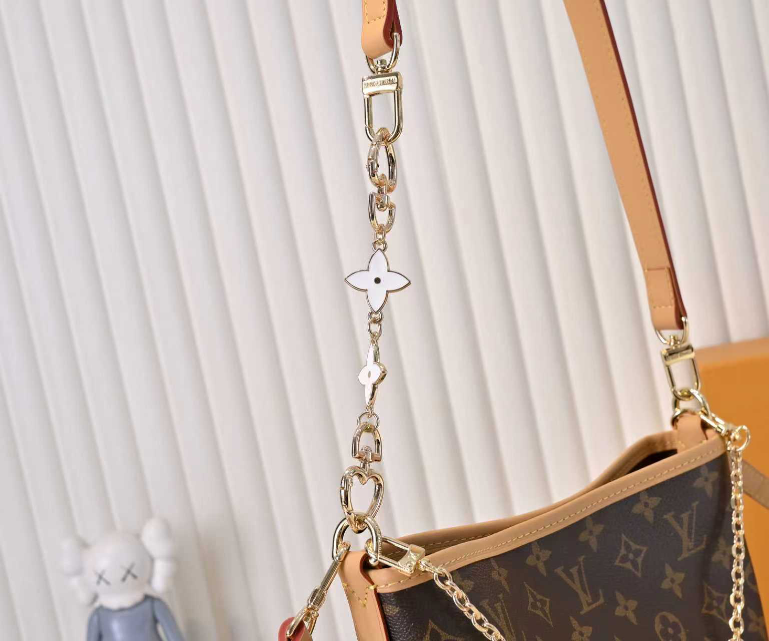 Louis Vuitton bag-134