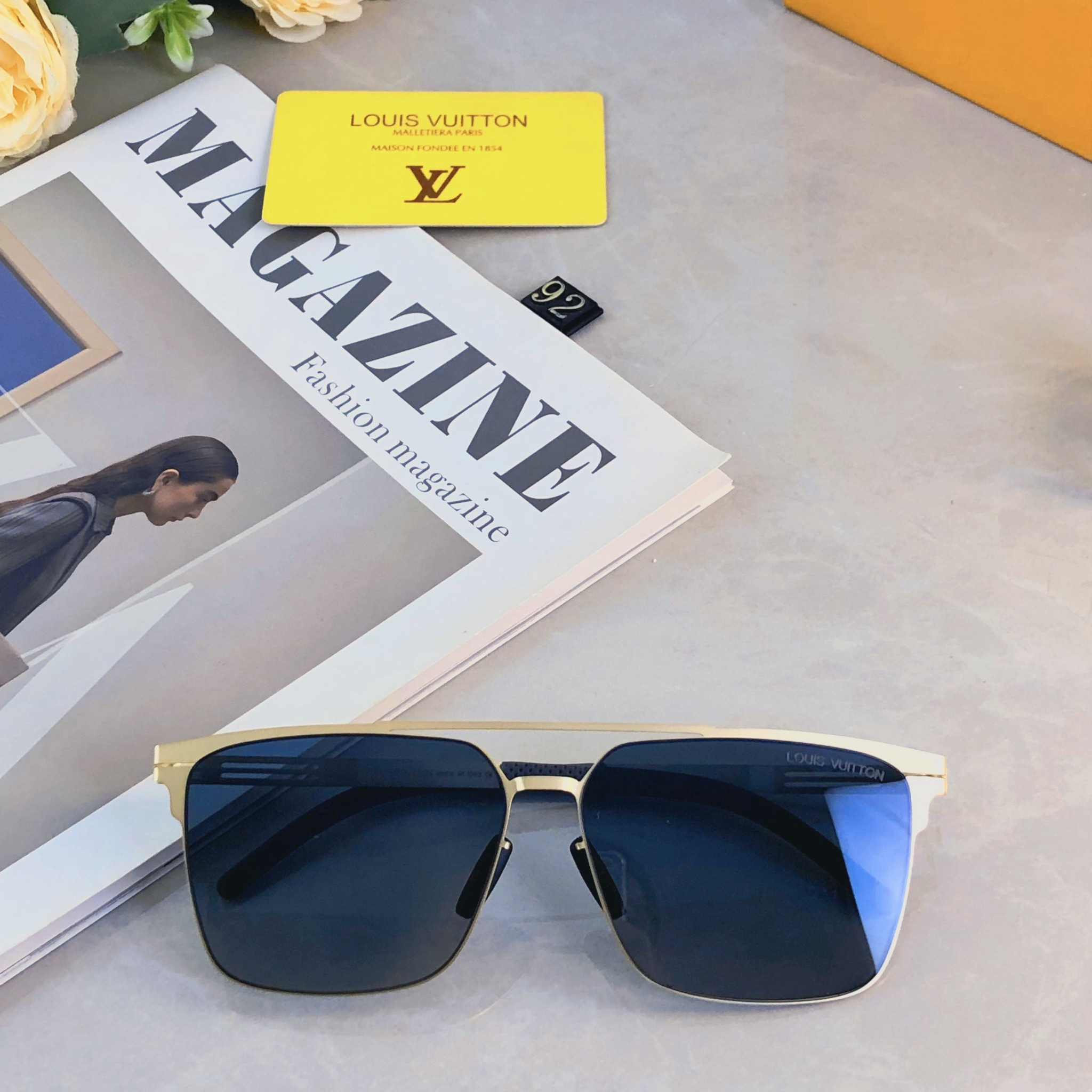 LV glasses-20