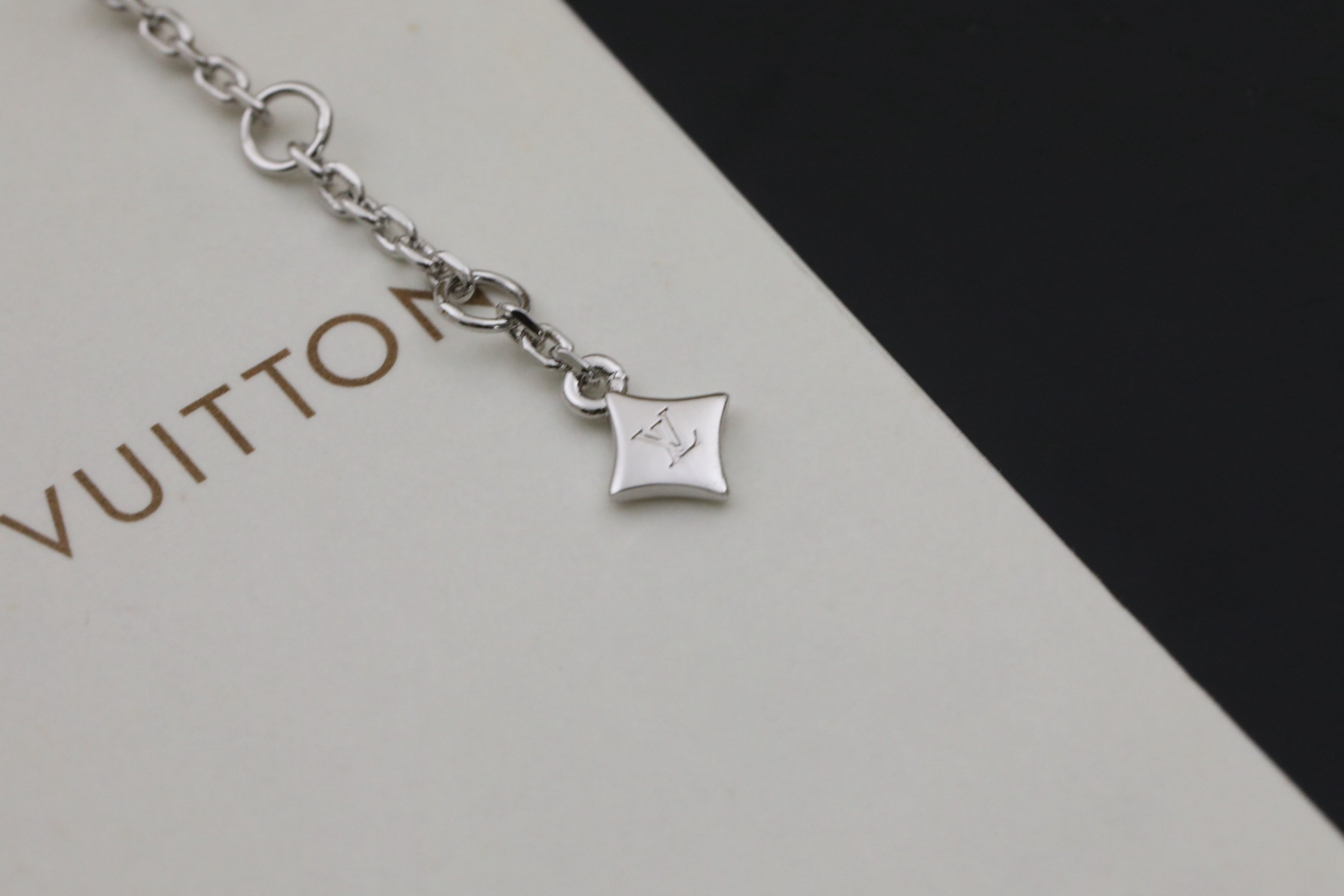 LV Bracelet-62