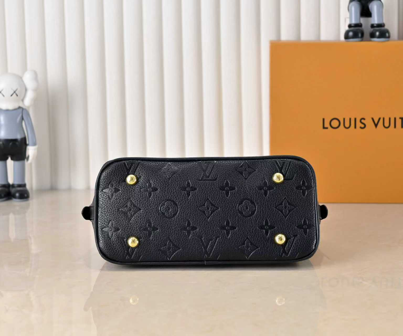 Louis Vuitton bag-151