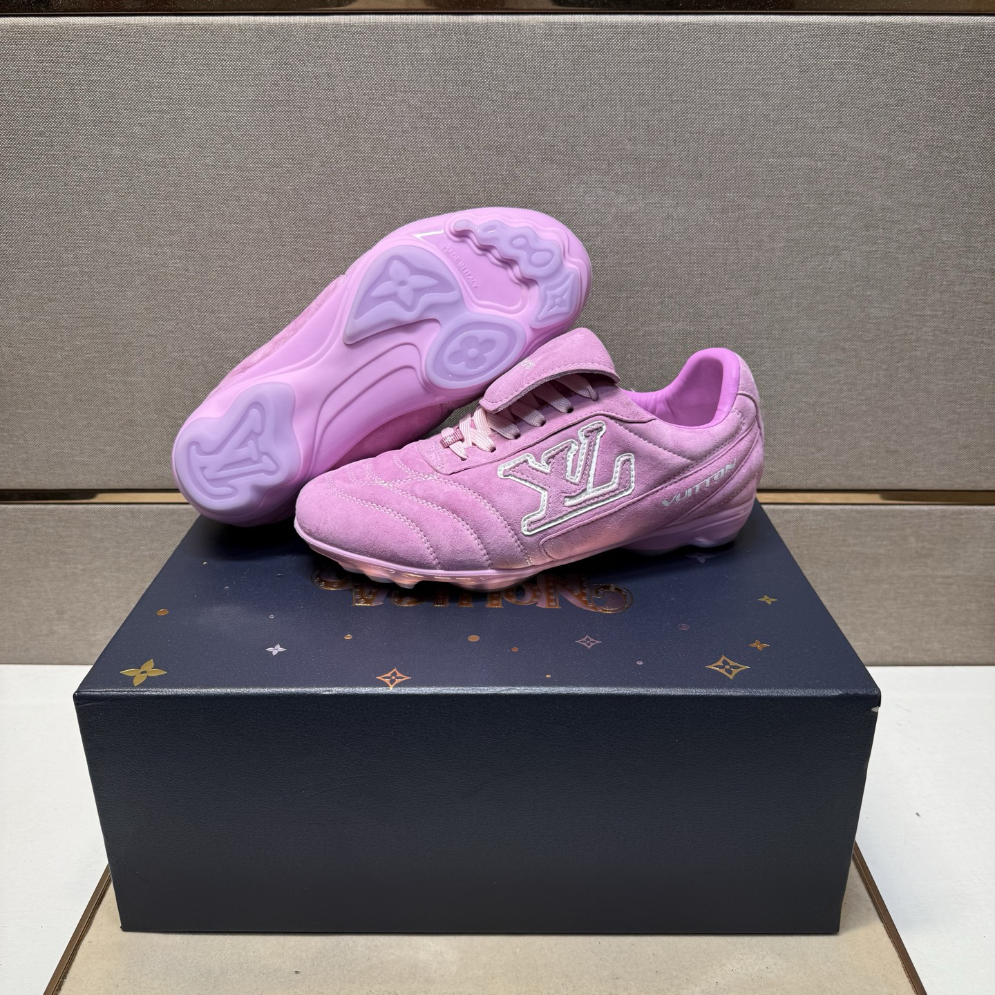 Lv Sneakers-224
