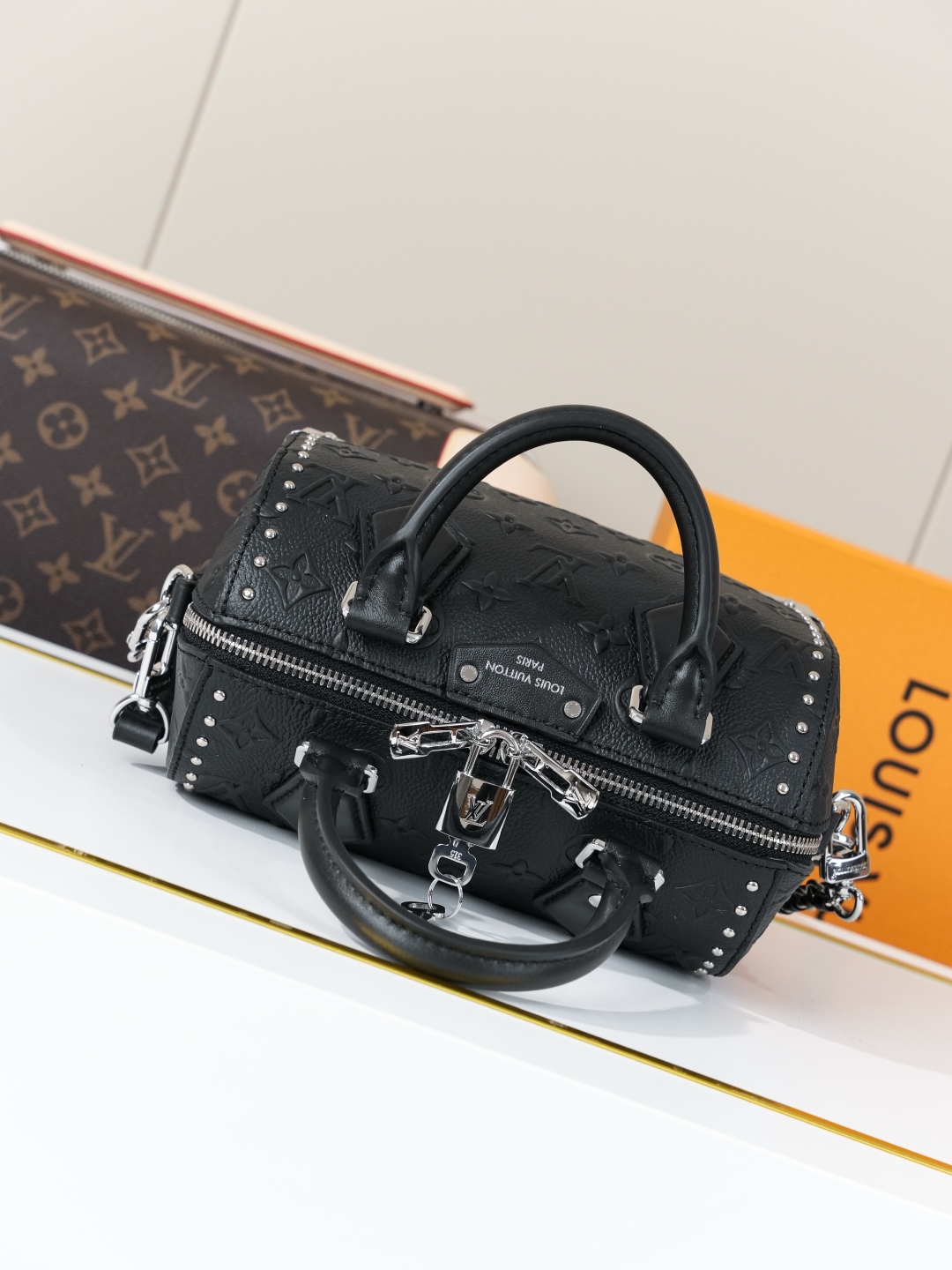 Louis Vuitton bag-196