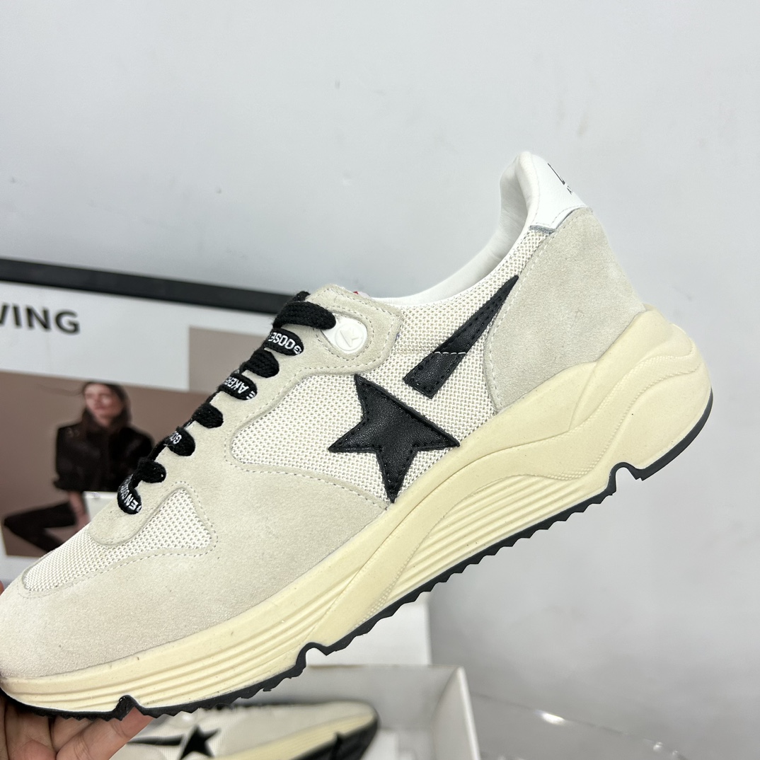 Golden Goose Sneakers-83