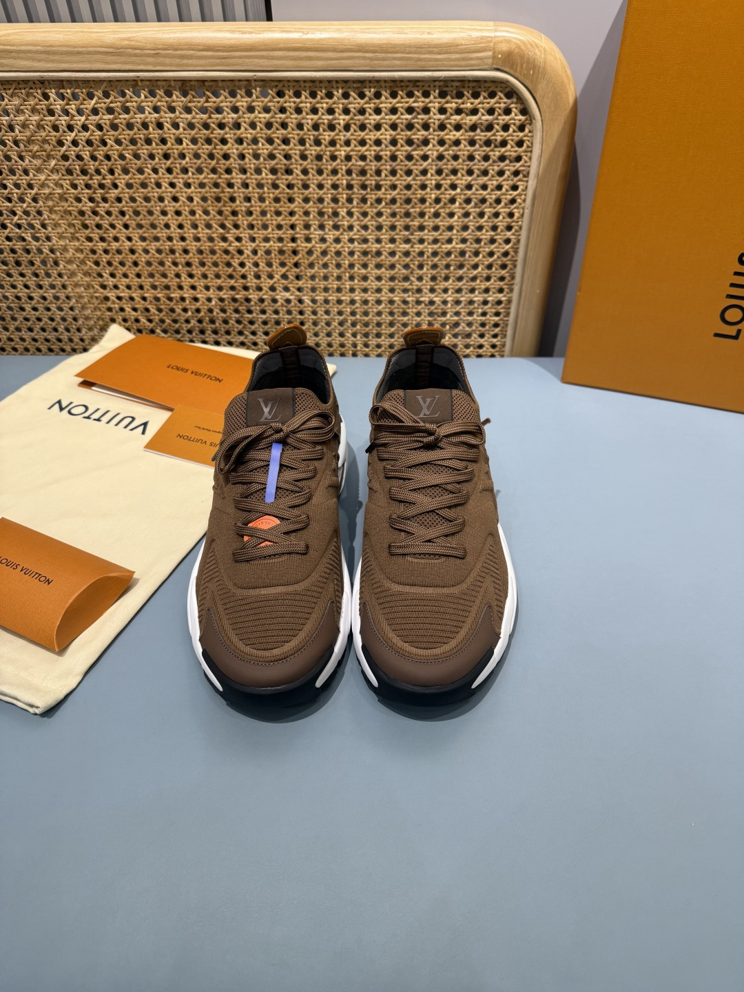Lv Sneakers-172