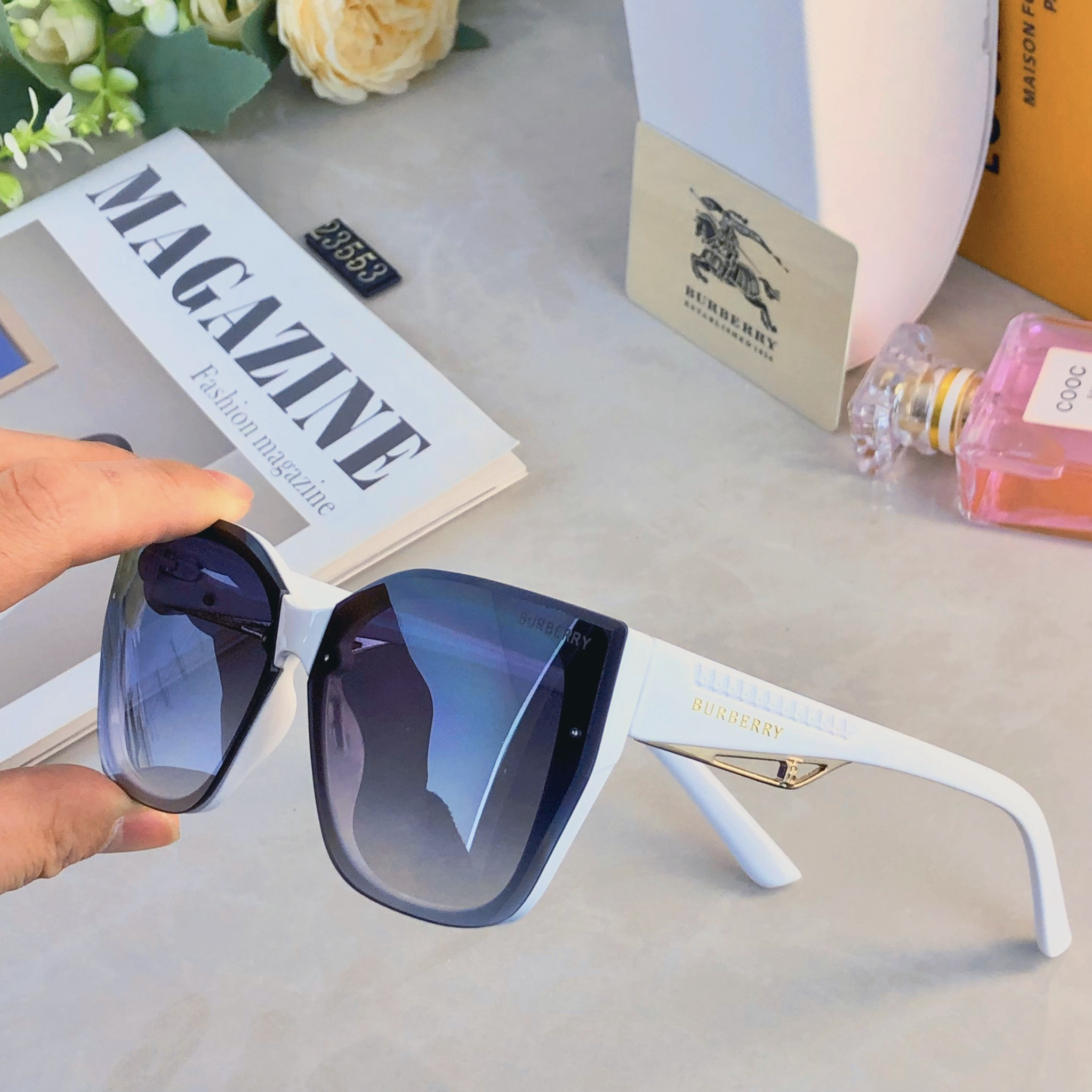 Burberry glasses-24