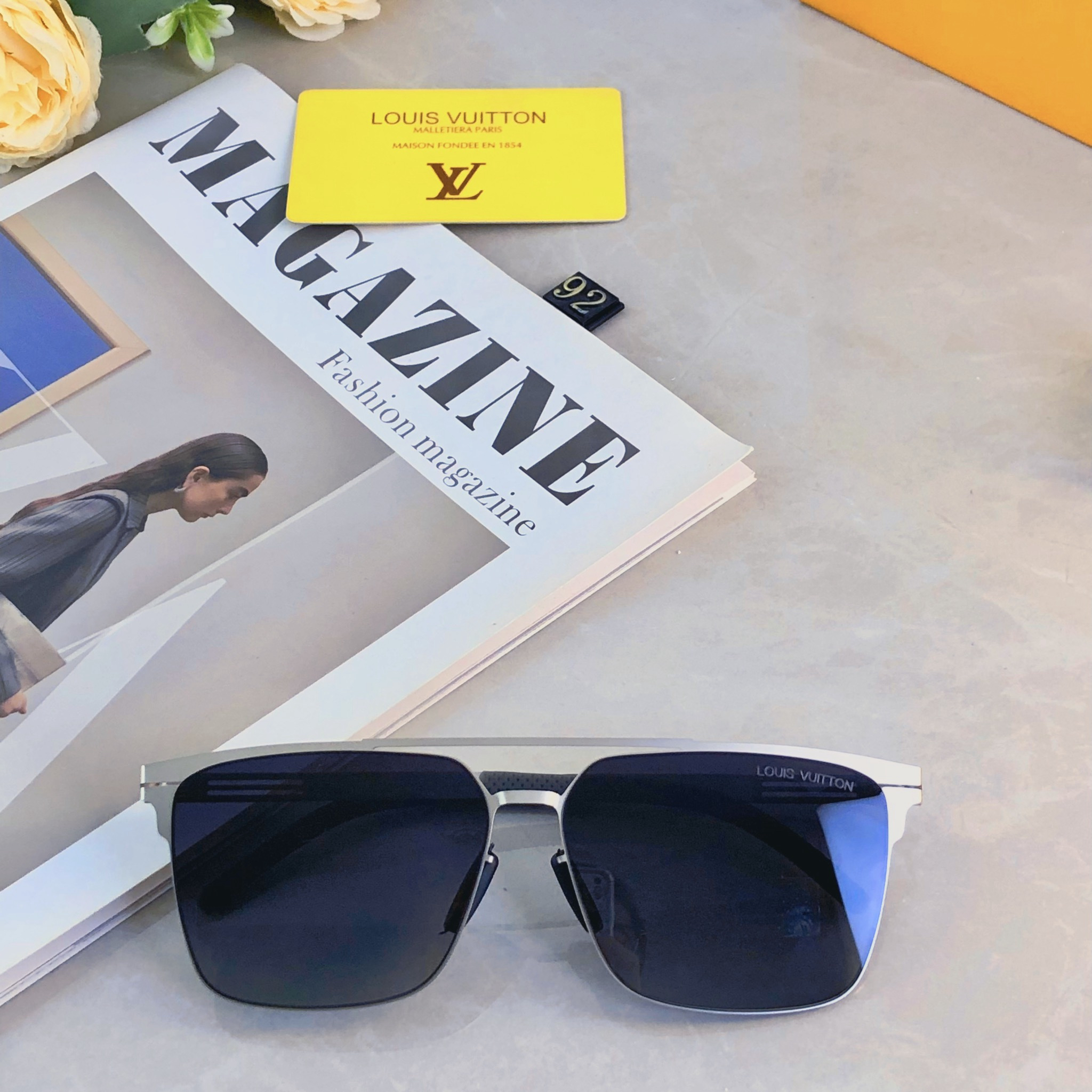 LV glasses-20