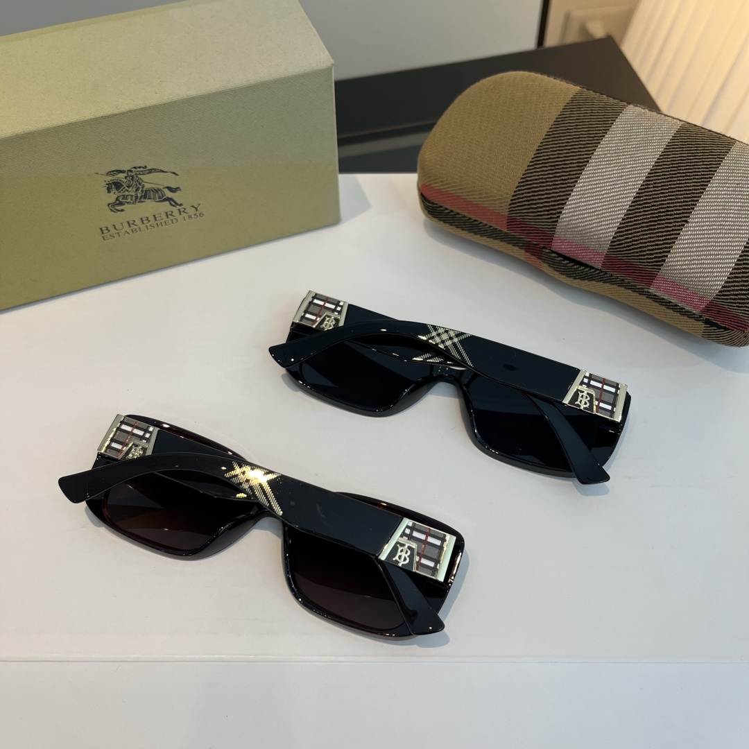 Burberry glasses-12