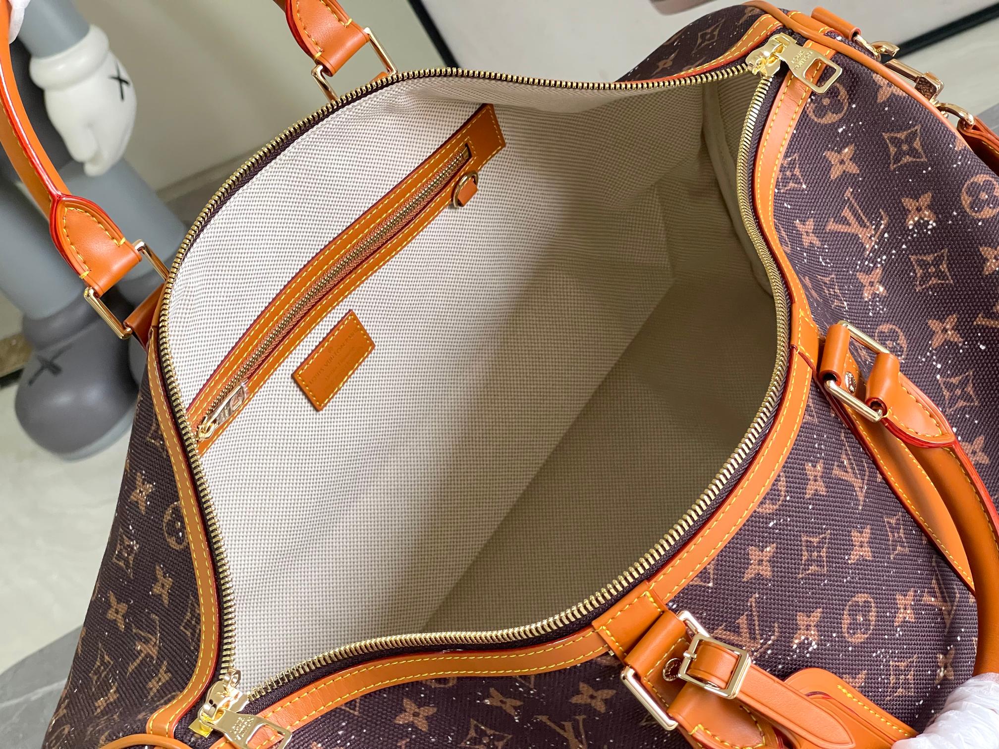 Louis Vuitton bag-106