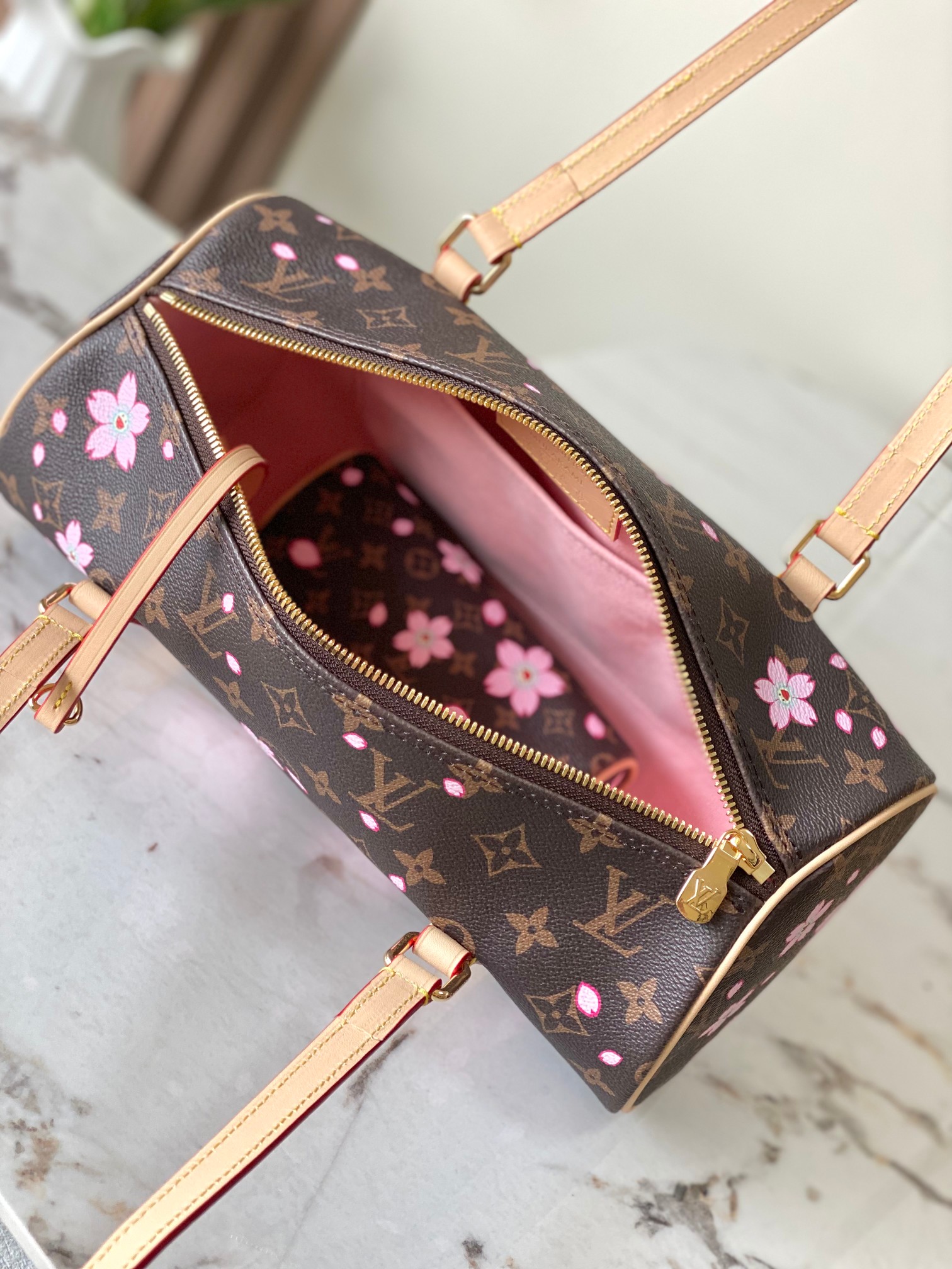Louis Vuitton bag-181