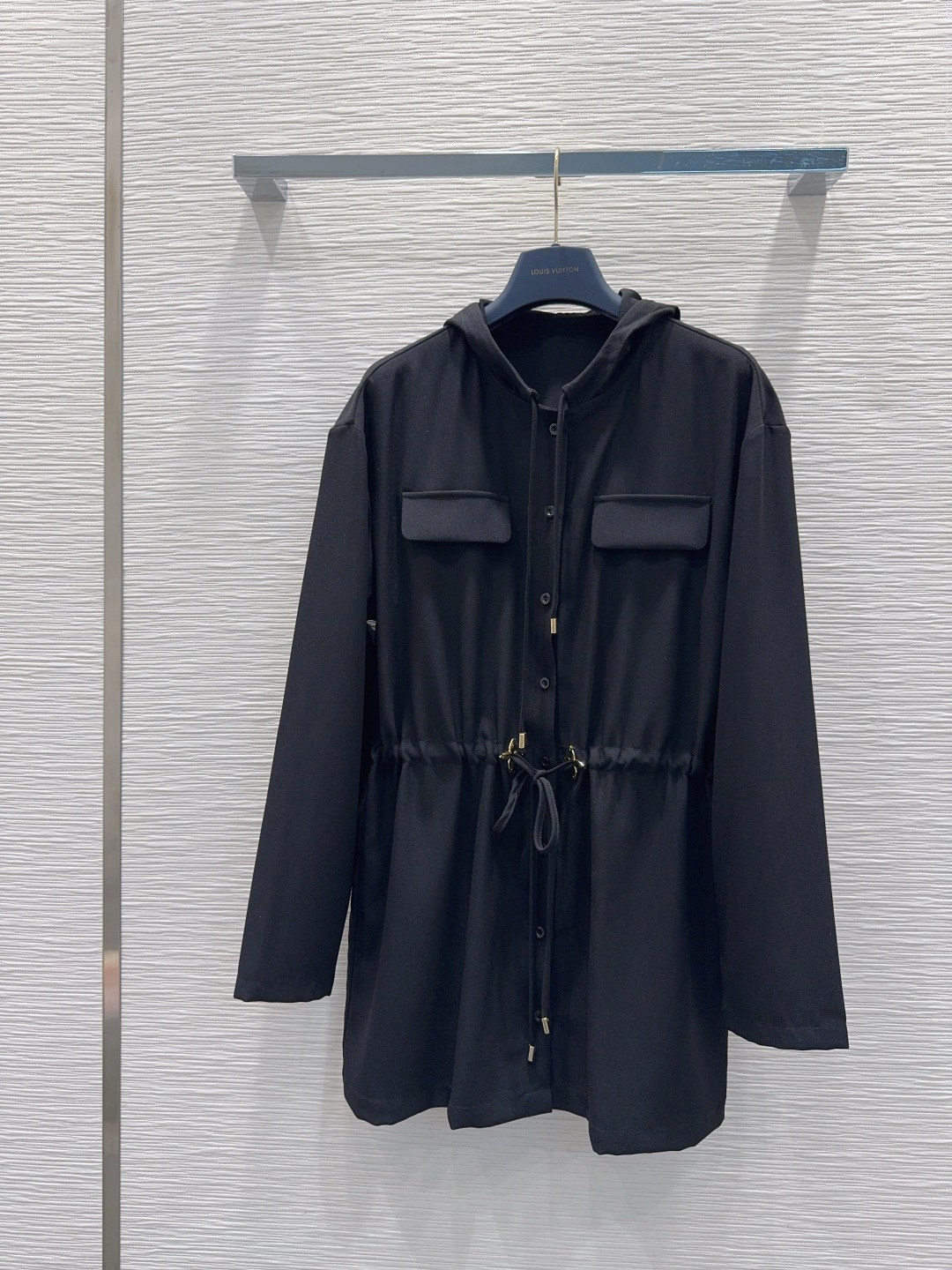 LV Clothing-351