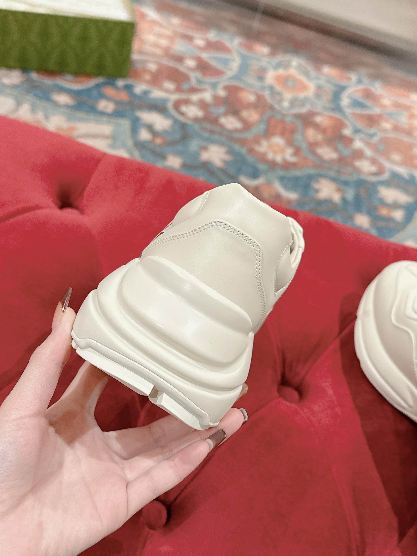 Gucci Sneakers-213