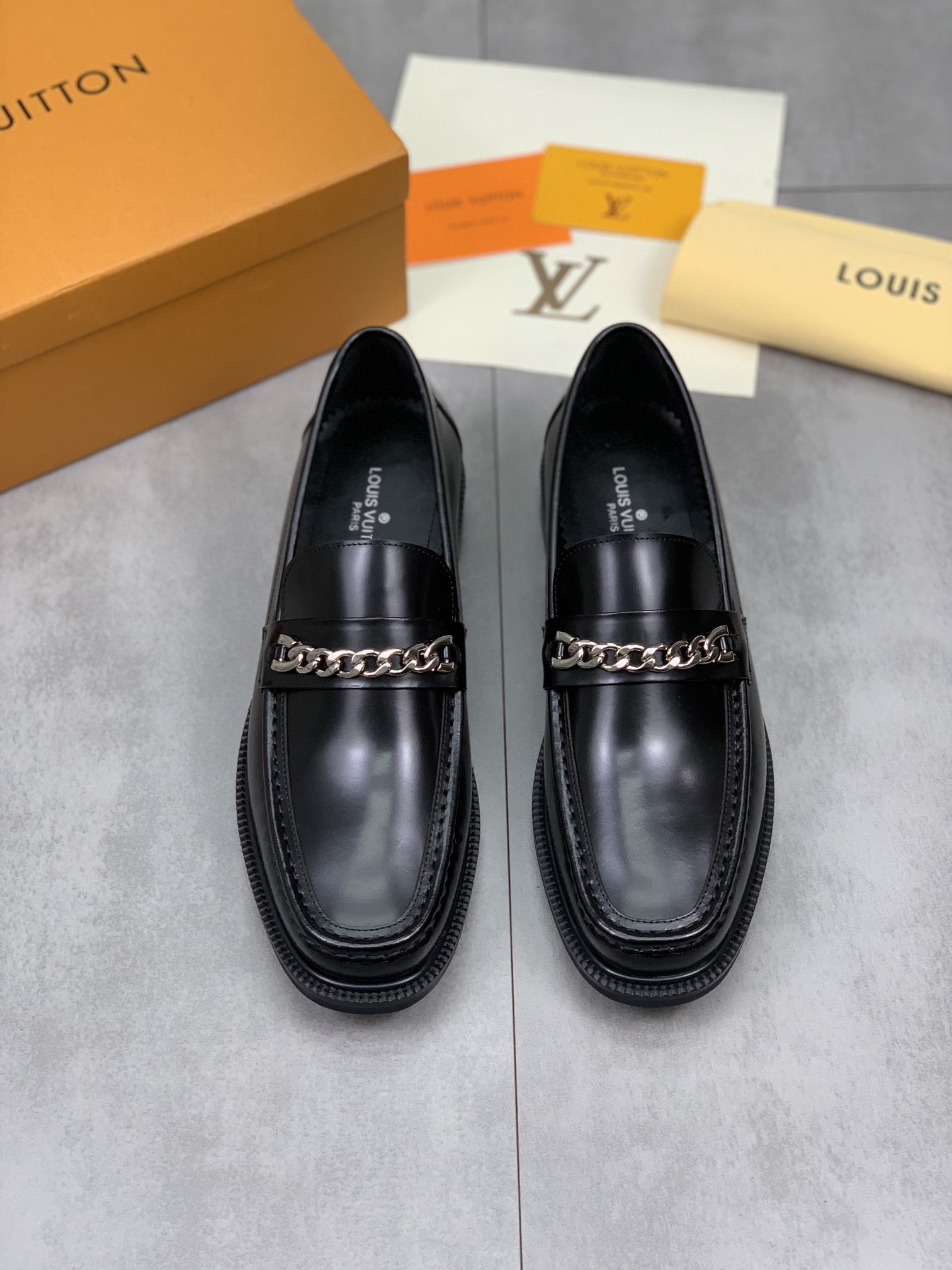 LV men's leather shoes-59