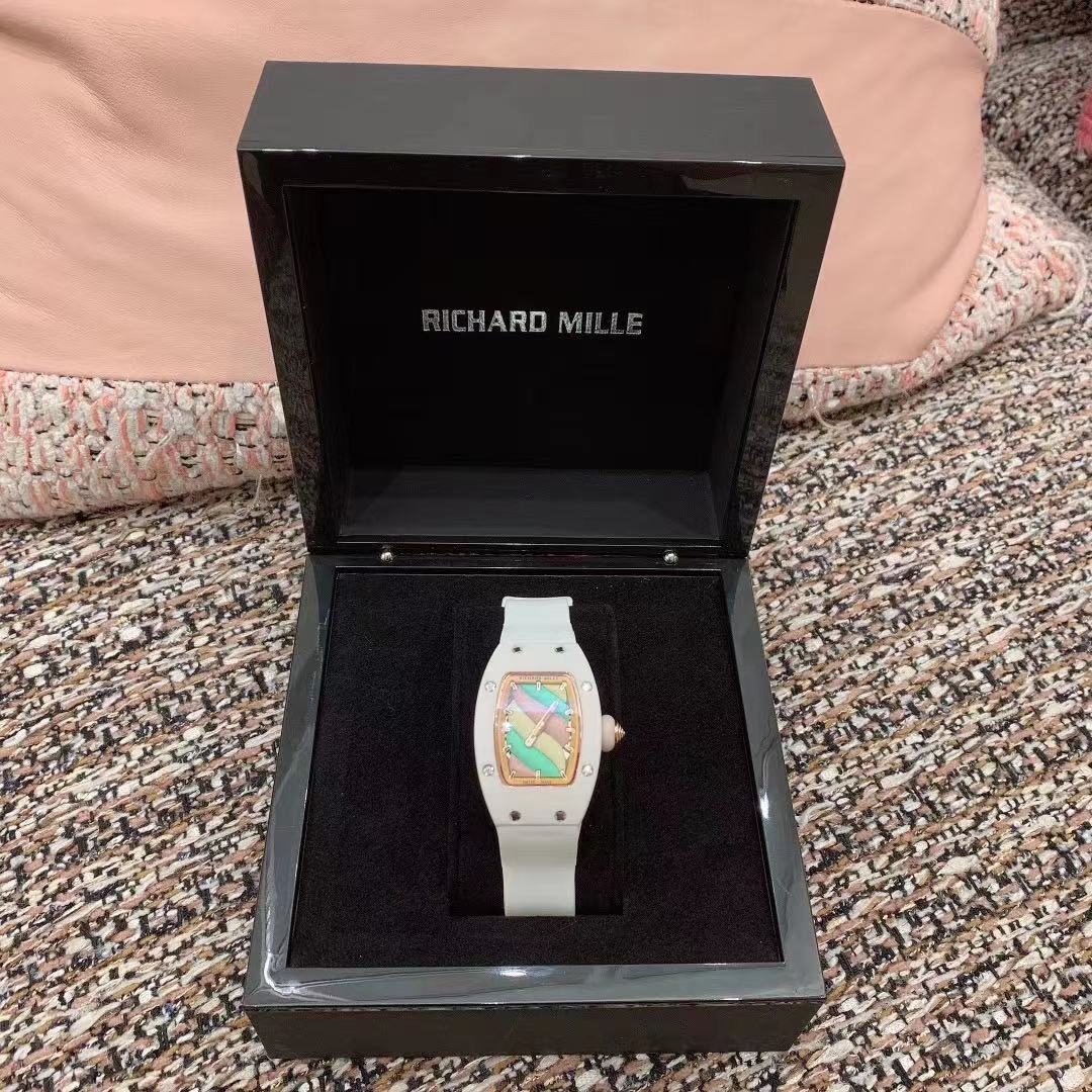 Watch 28