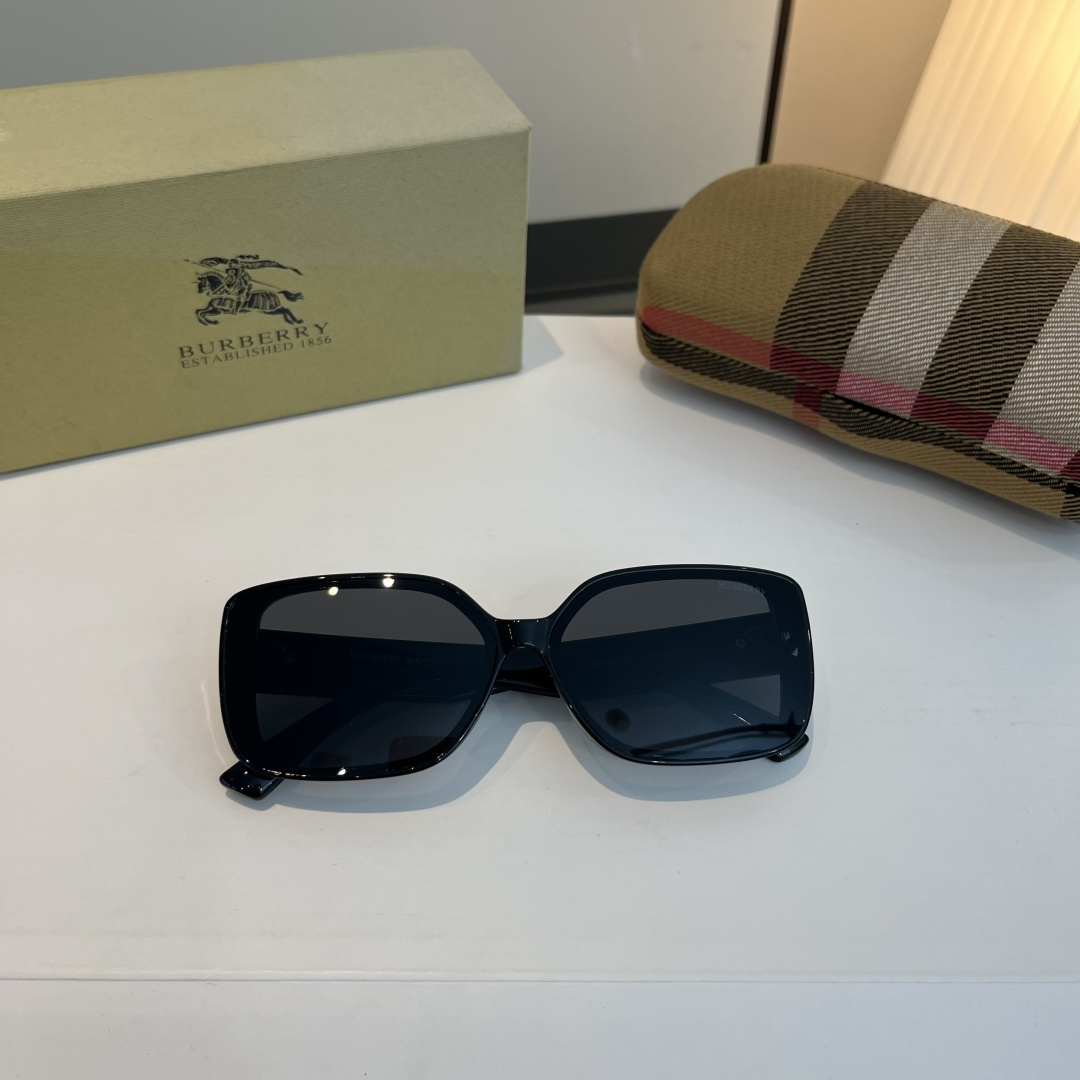 Burberry glasses-44