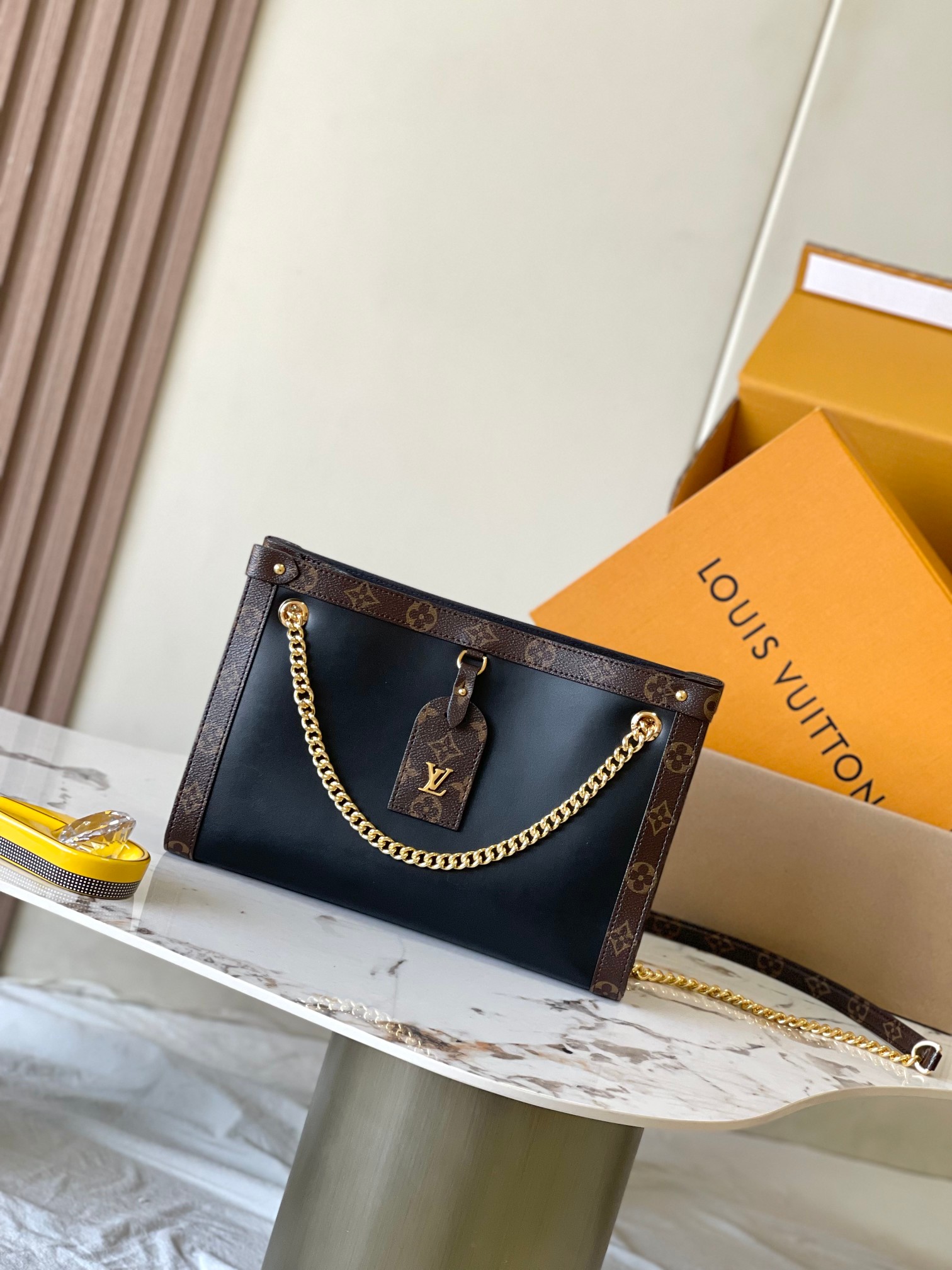 Louis Vuitton bag-206