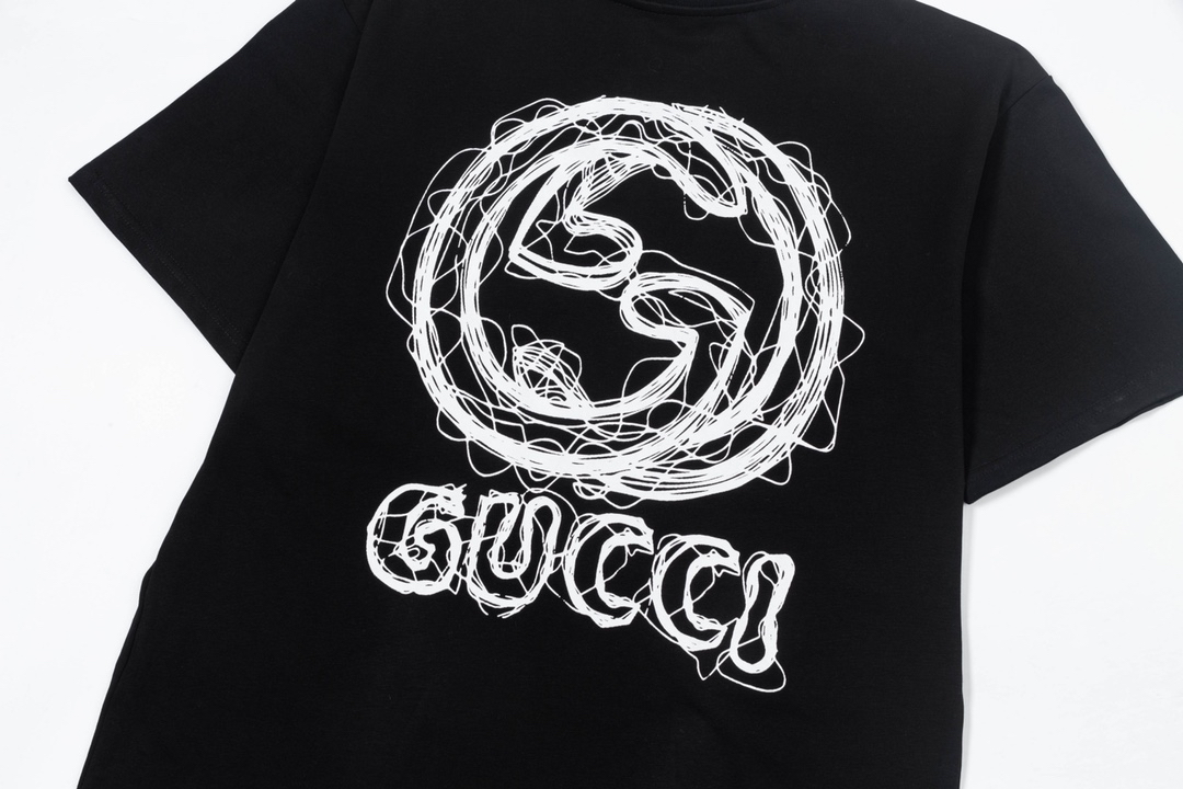LV clothing-111