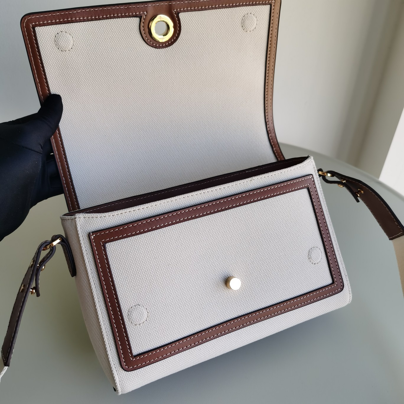 Burberry bag-110