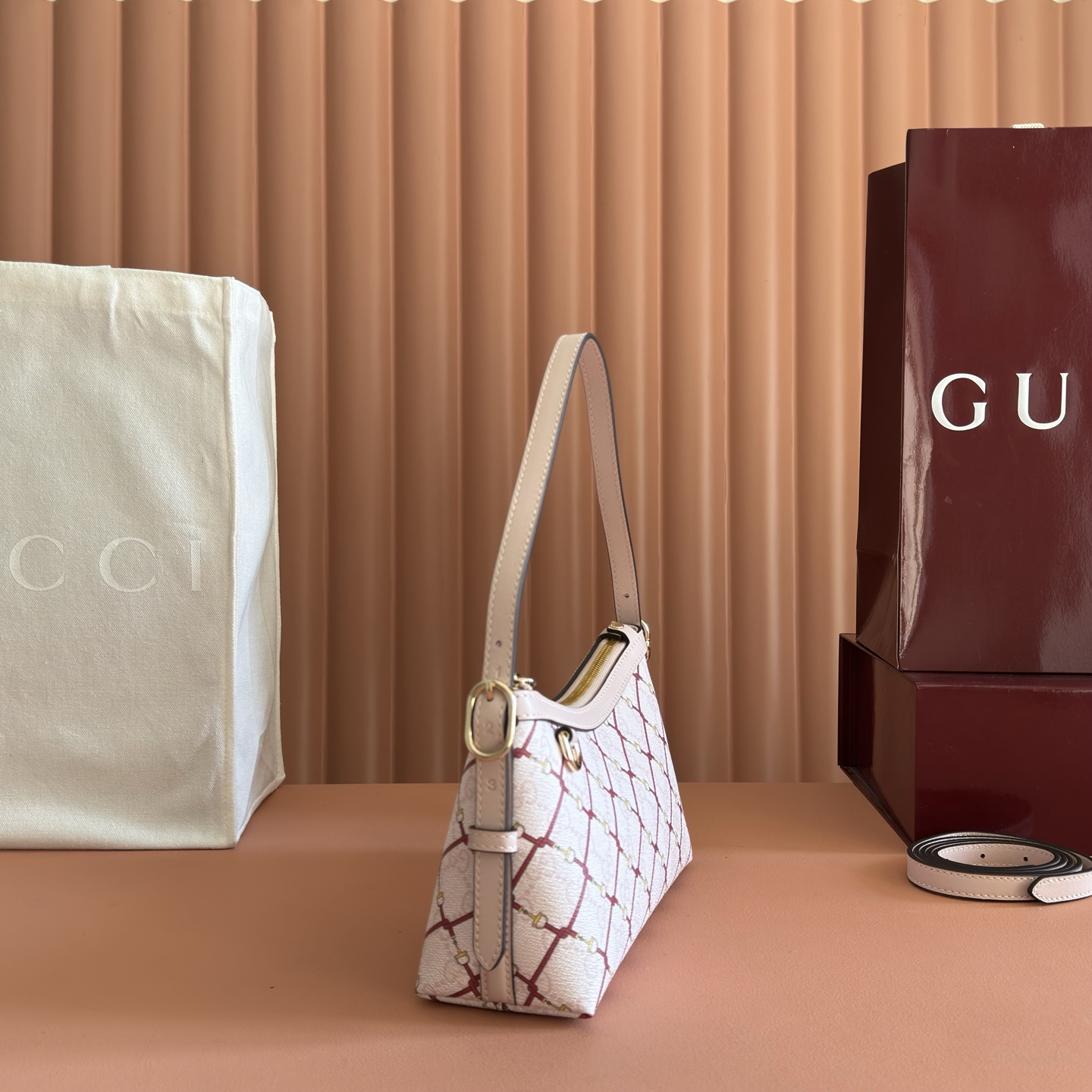 Gucci new bag-112