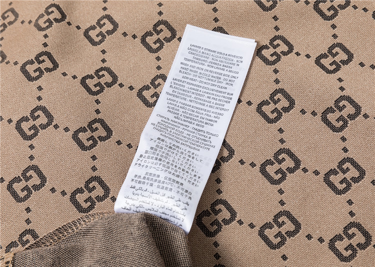 Gucci clothing-100