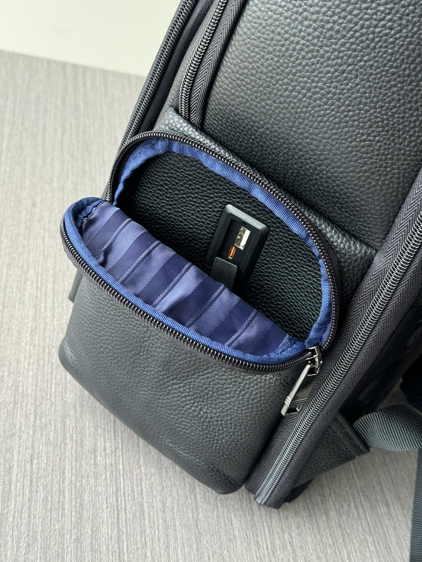 Prada bag-210