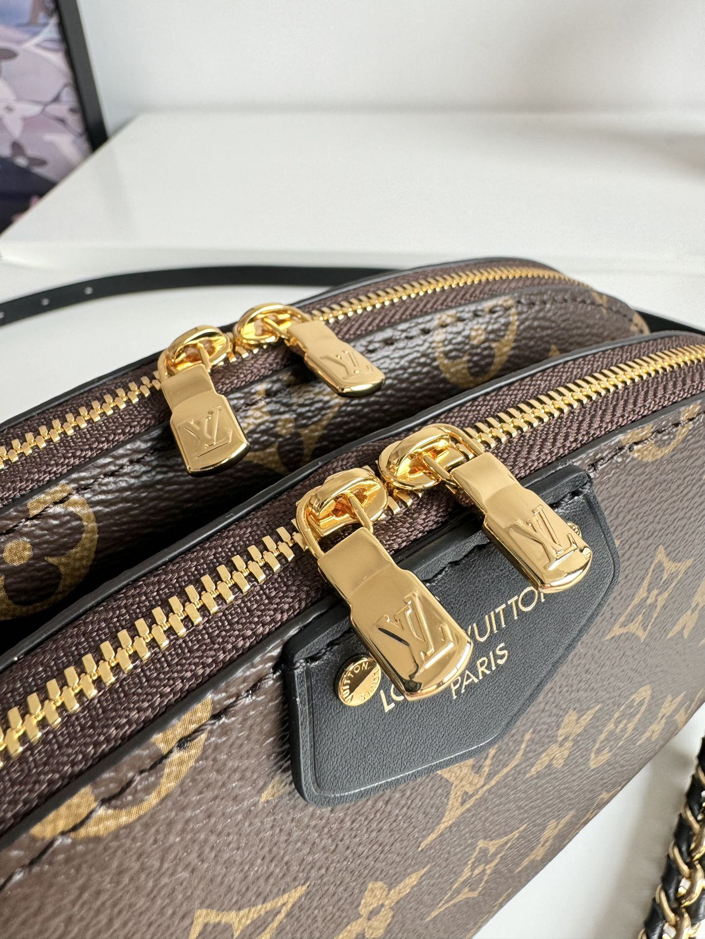 Louis Vuitton bag-200