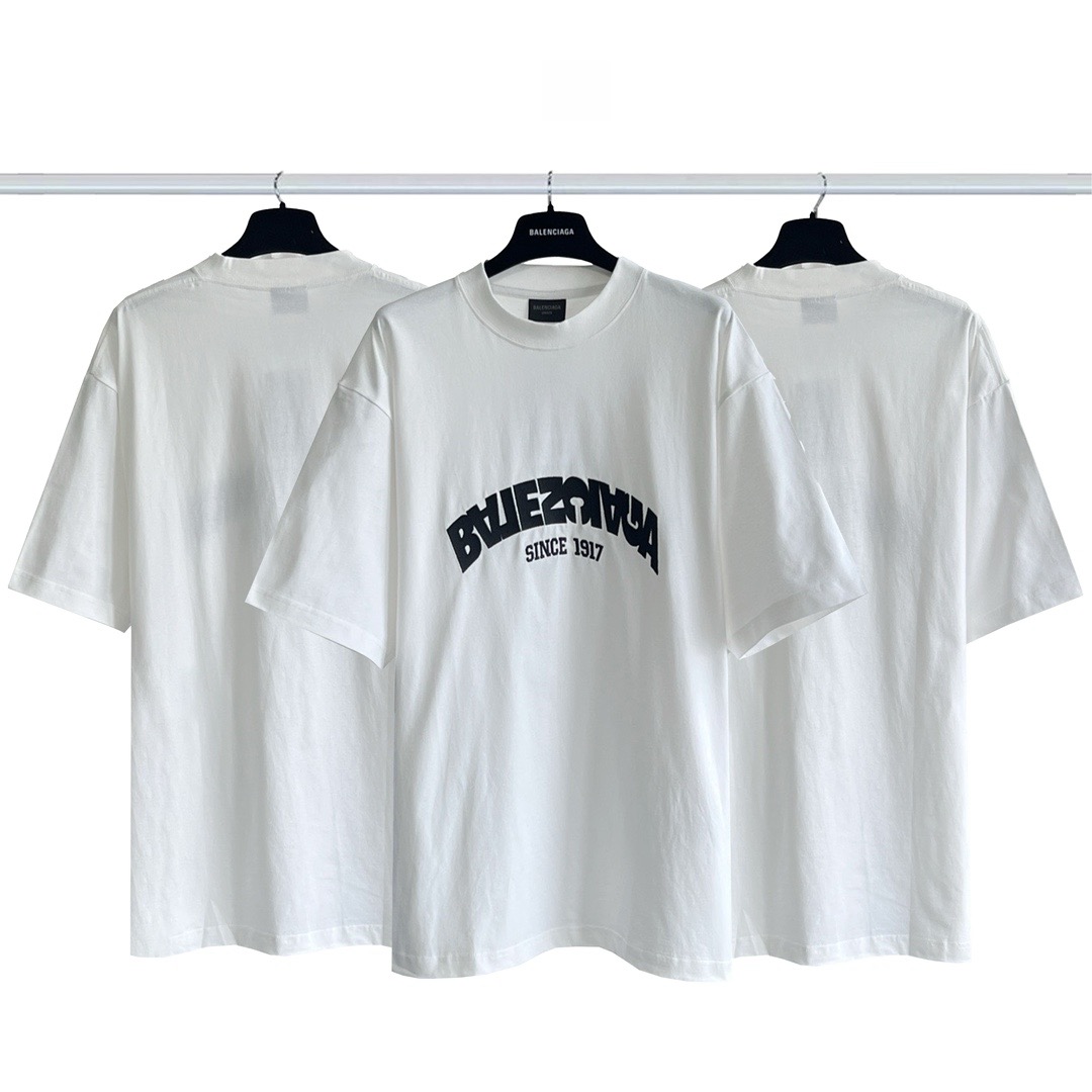 Balenciaga clothing-124