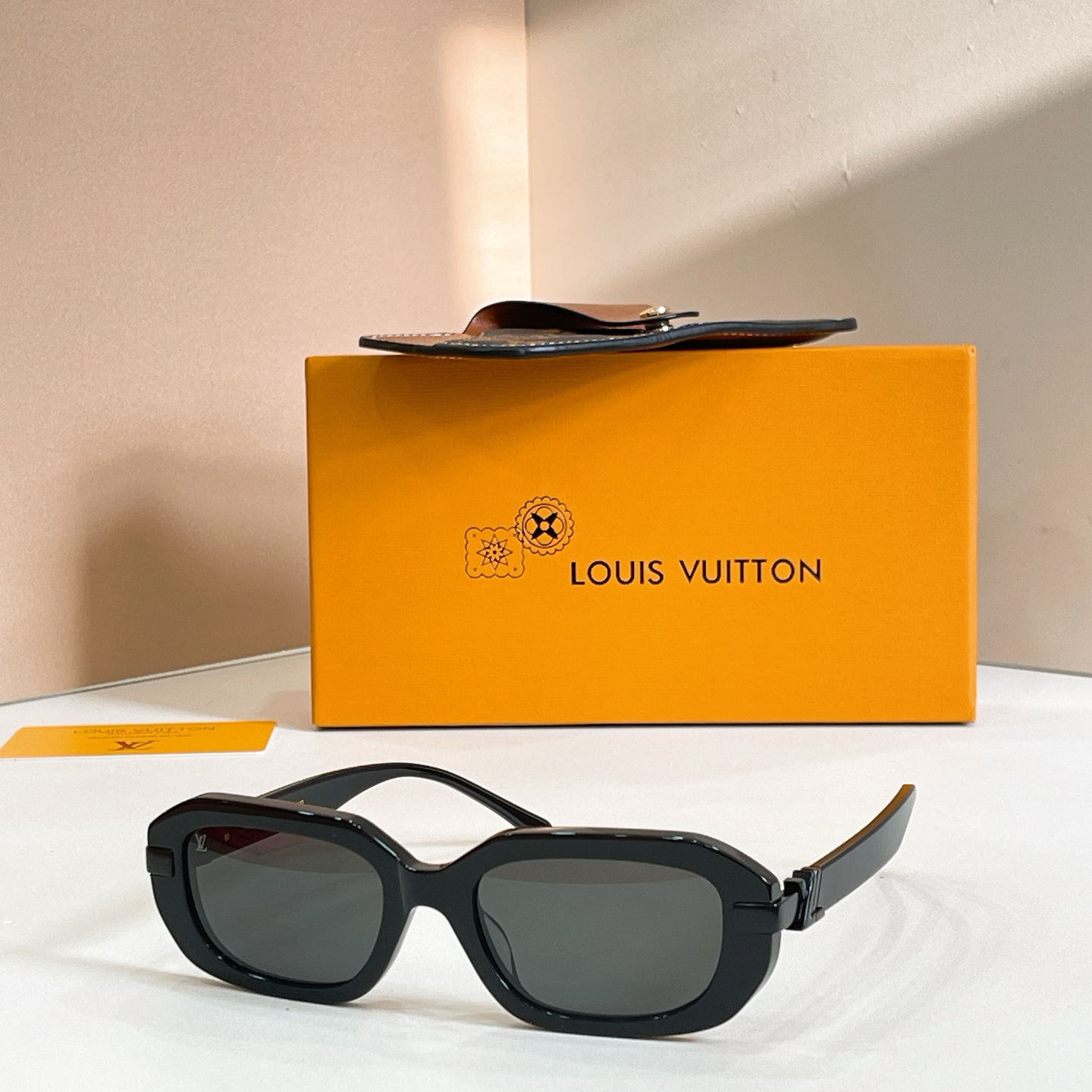 LV glasses-65