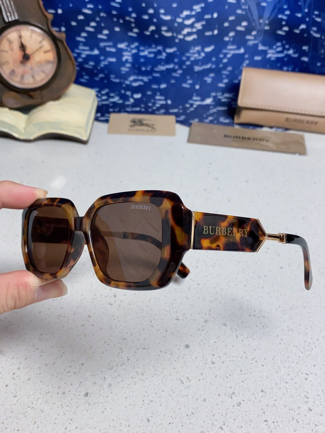 Burberry glasses-3