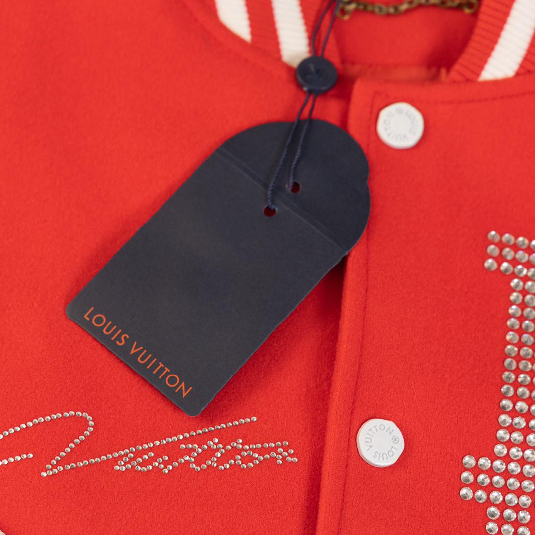 LV Clothing-317