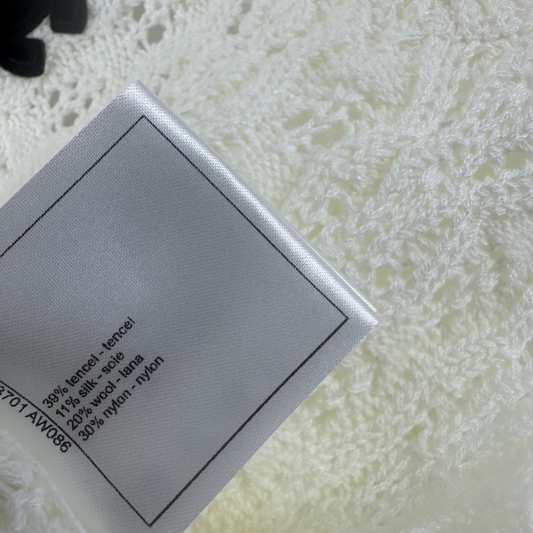 Chanel Clothing-15