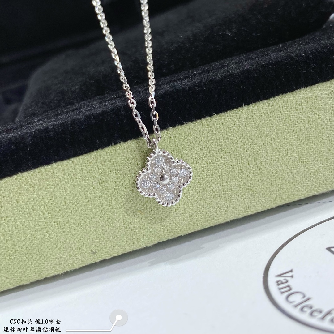 Van Cleef & Arpels necklace-97