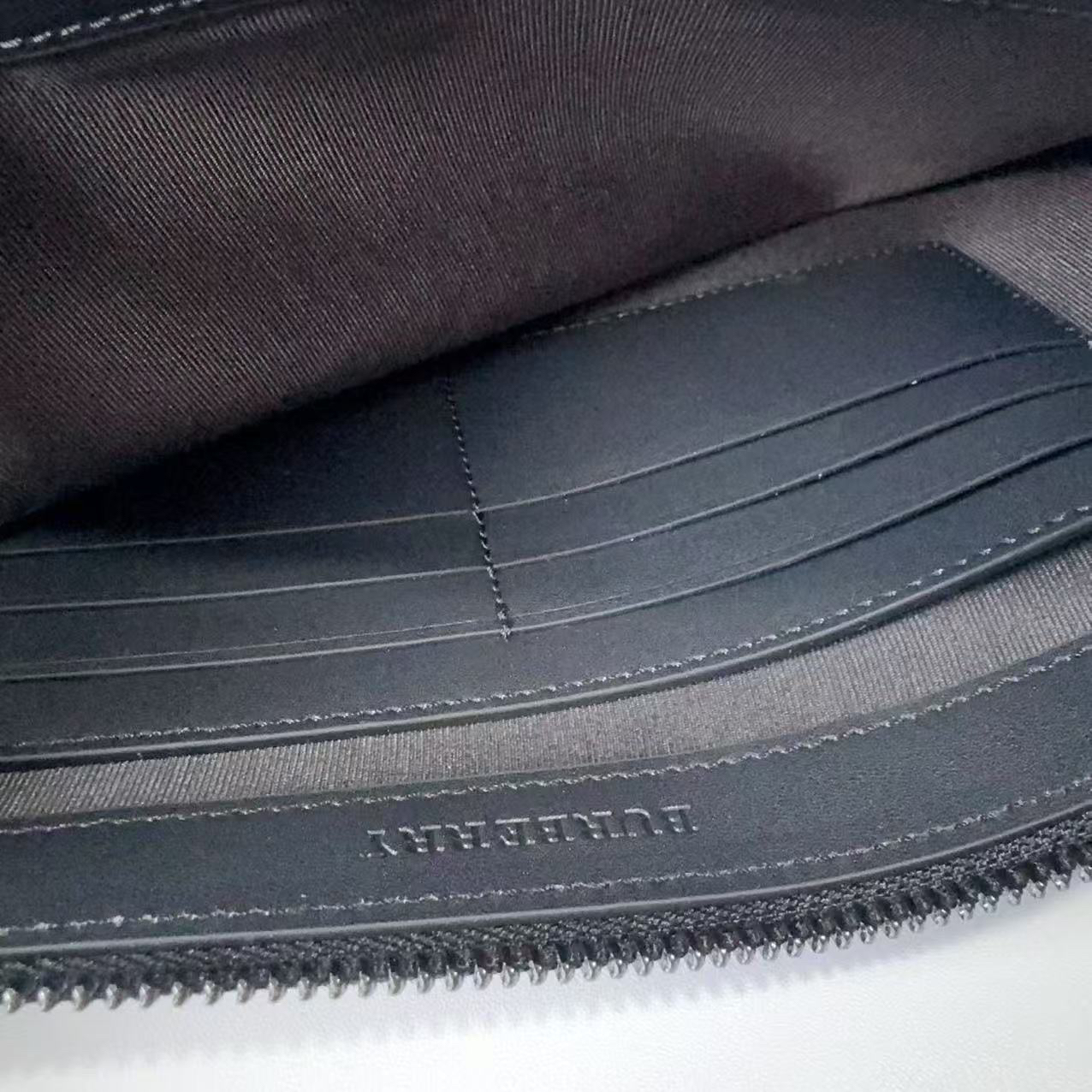 Burberry bag-87
