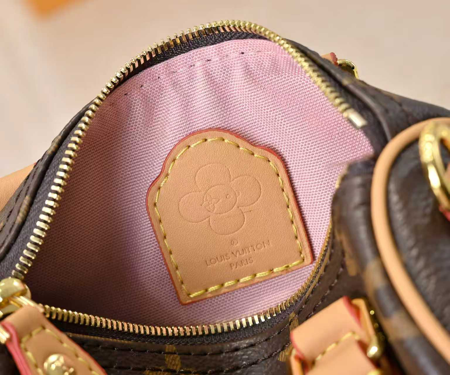 Louis Vuitton bag-161
