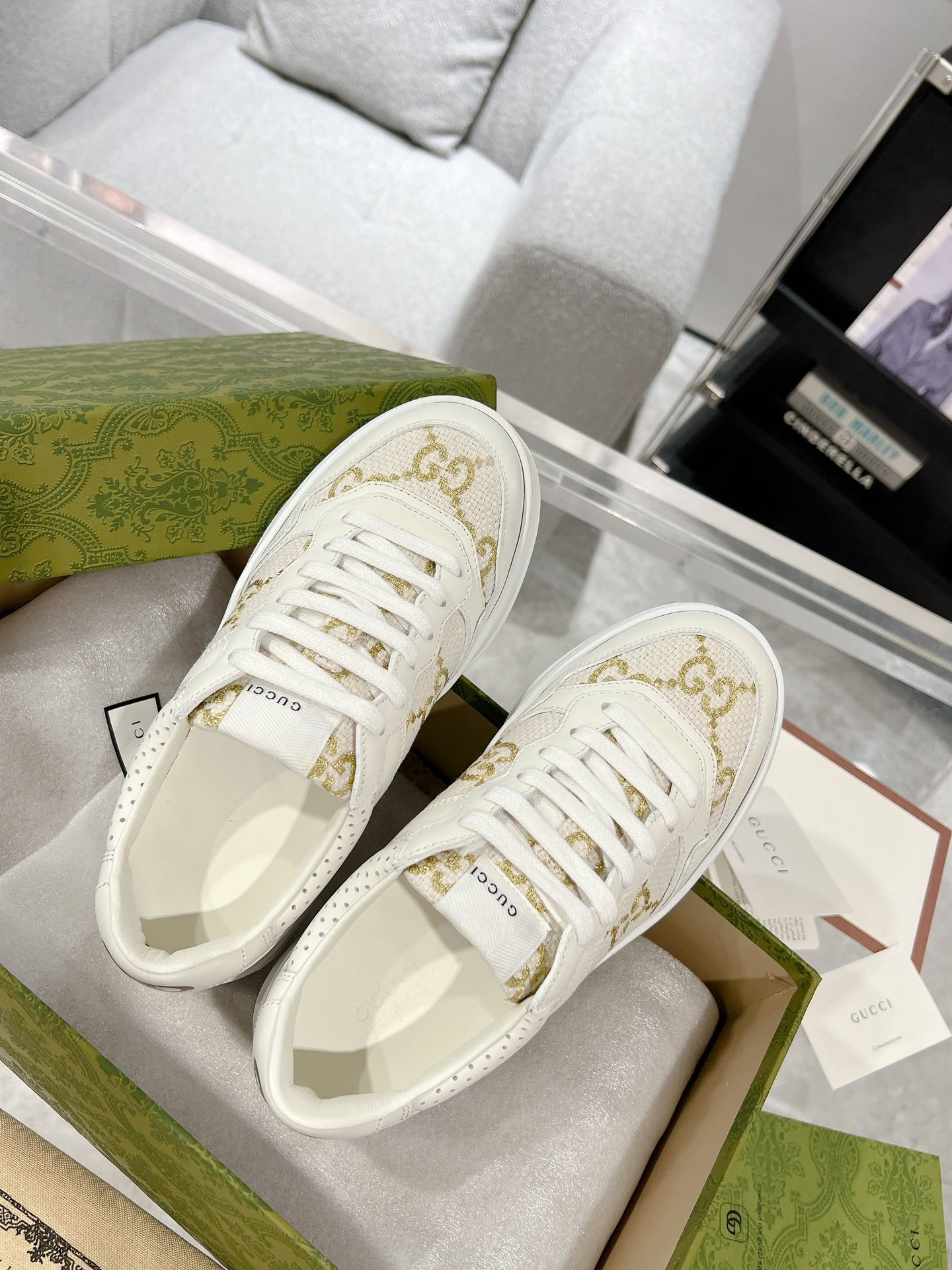 Gucci Sneakers-237