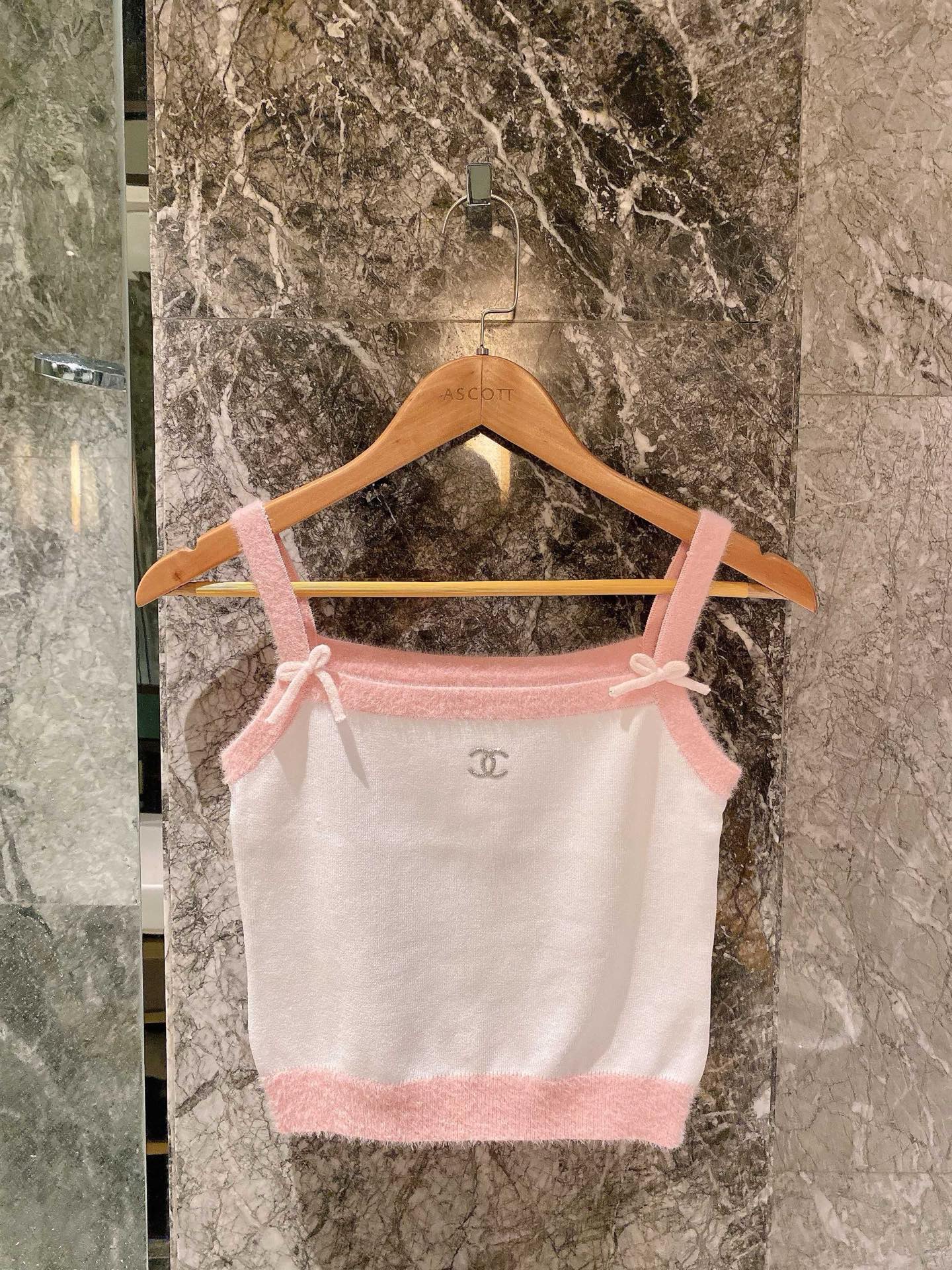 Chanel Clothing-238