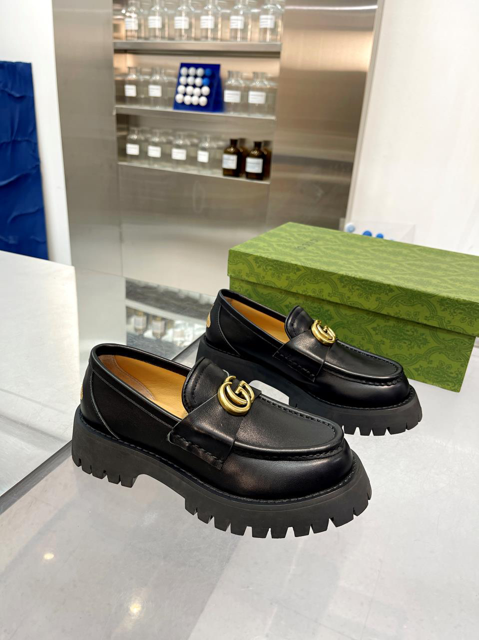Gucci women's leather shoes-81