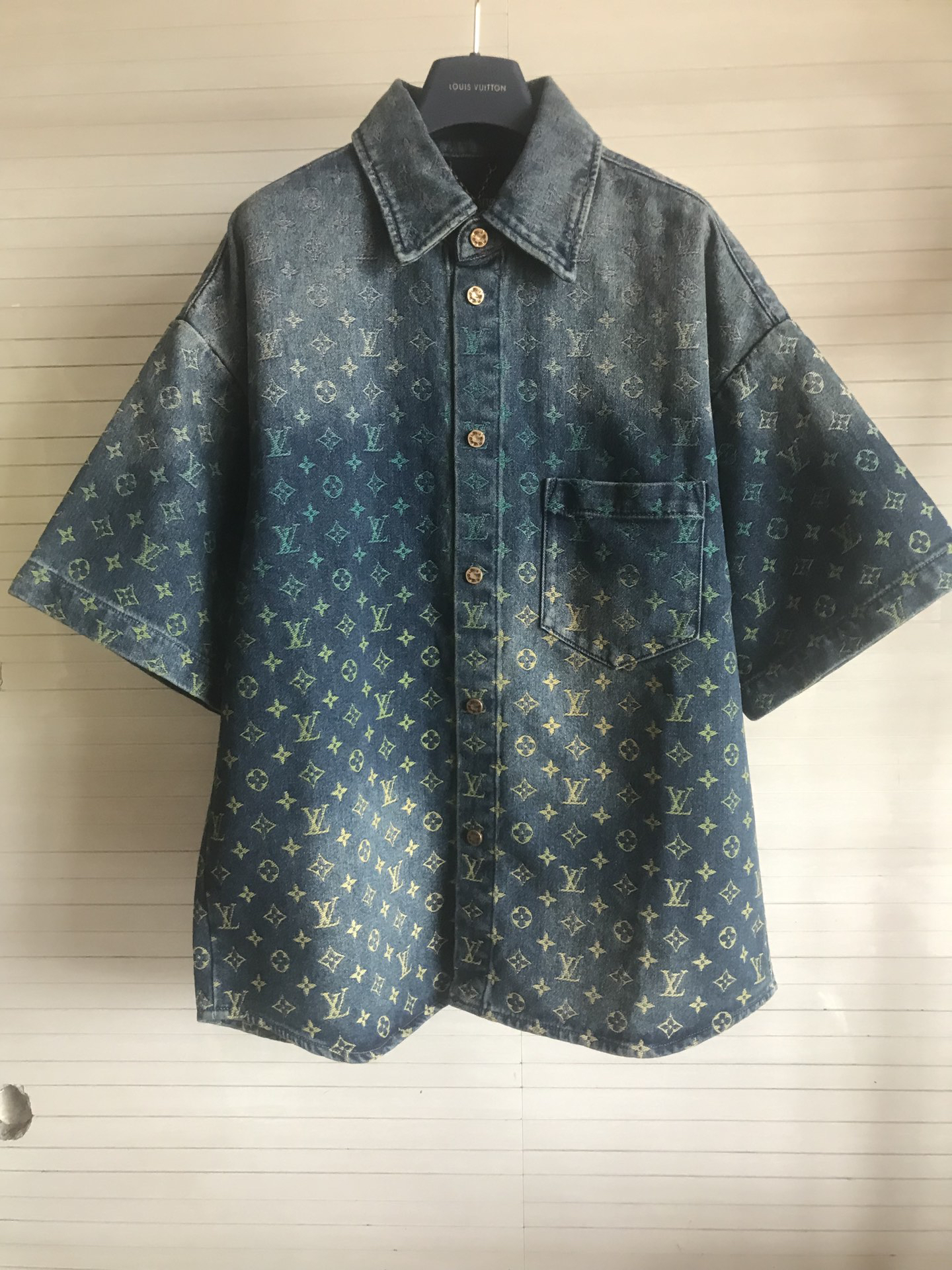 LV Clothing-15