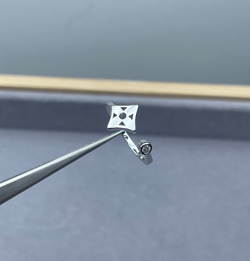 LV ring-40