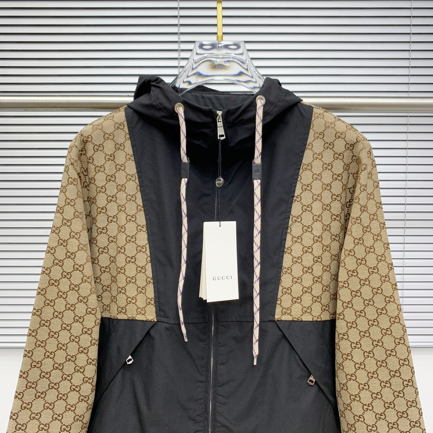 Gucci Clothing-344