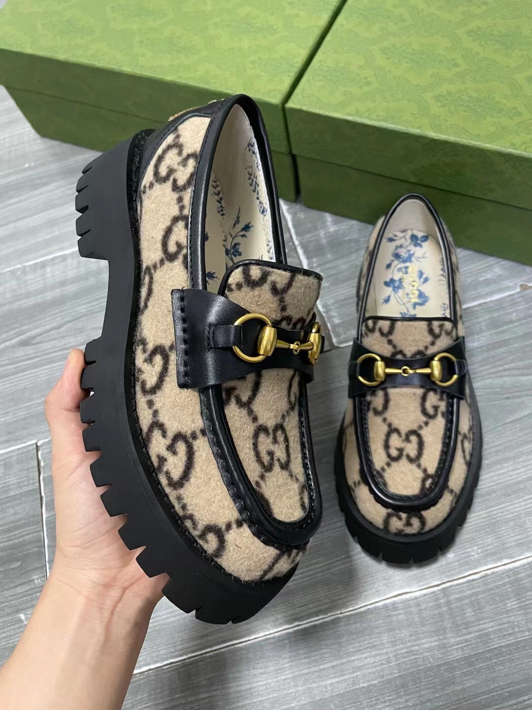 Gucci women's leather shoes-84