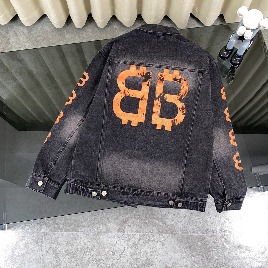 Balenciaga Clothing-122