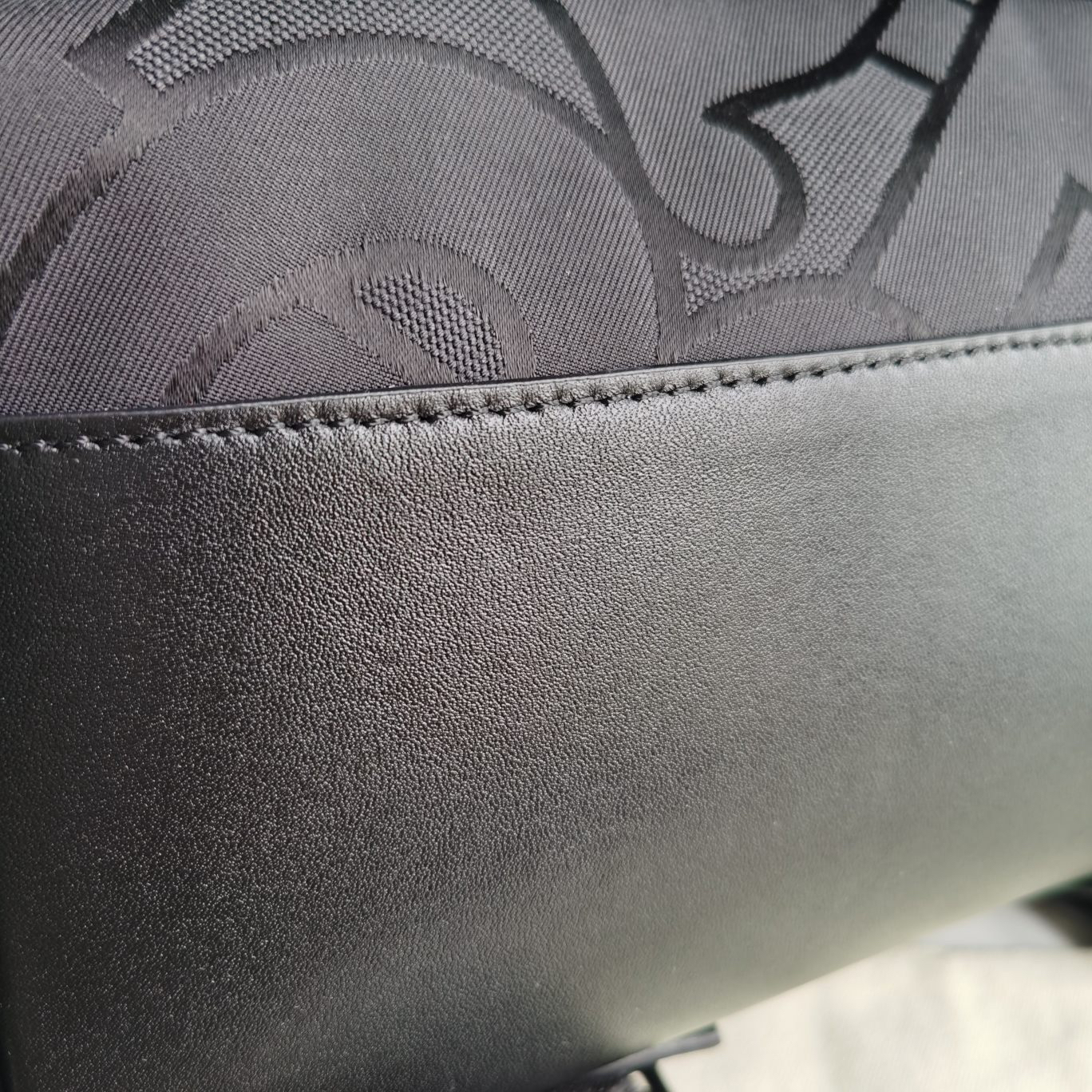 Burberry bag-119