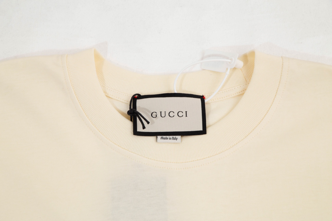 Gucci clothing-44