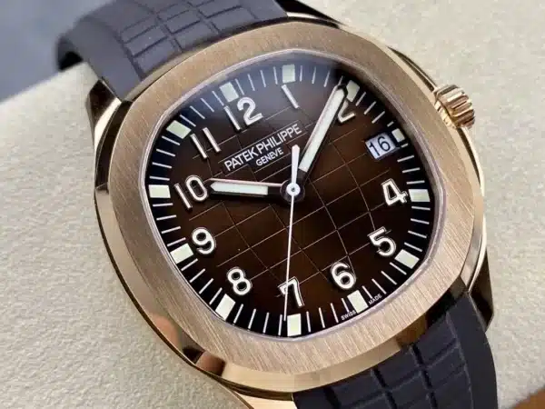 Aquanaut 5167R-001 Date, Sweep seconds 40.8 mm,Rose gold