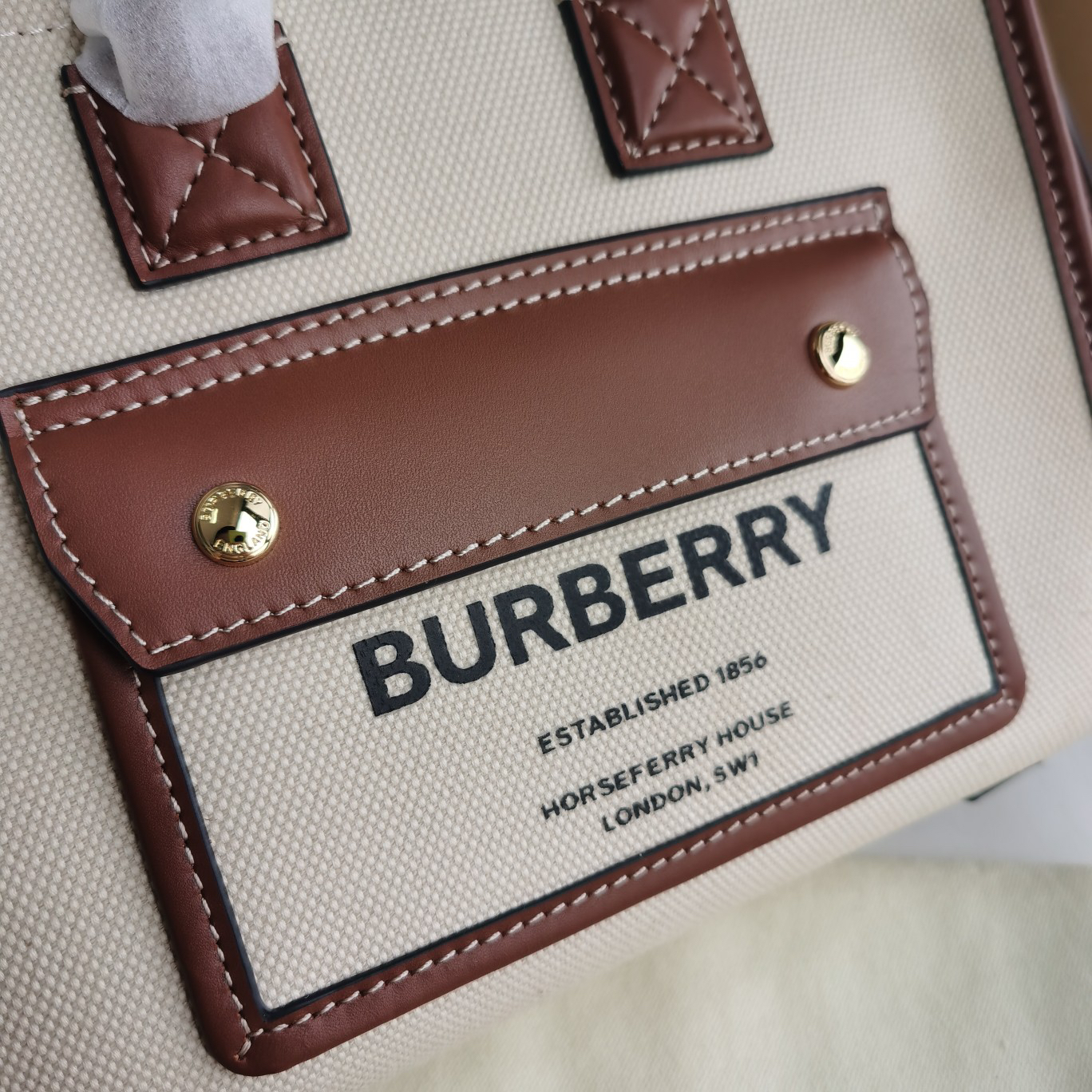 Burberry bag-50