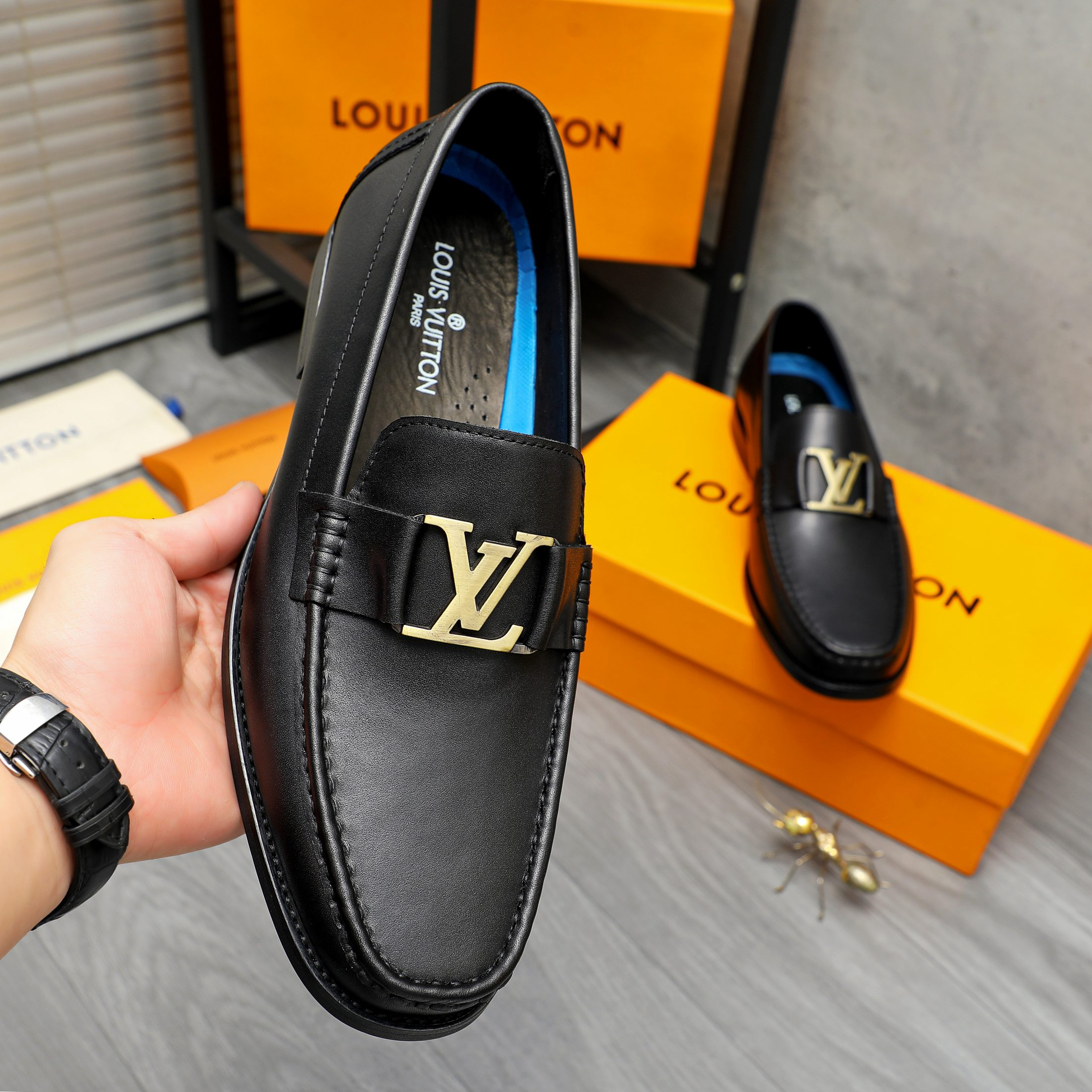 LV women's leather shoes-40