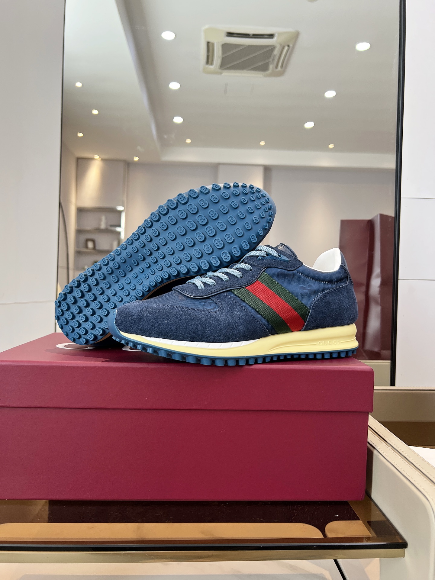 Gucci Sneakers-224