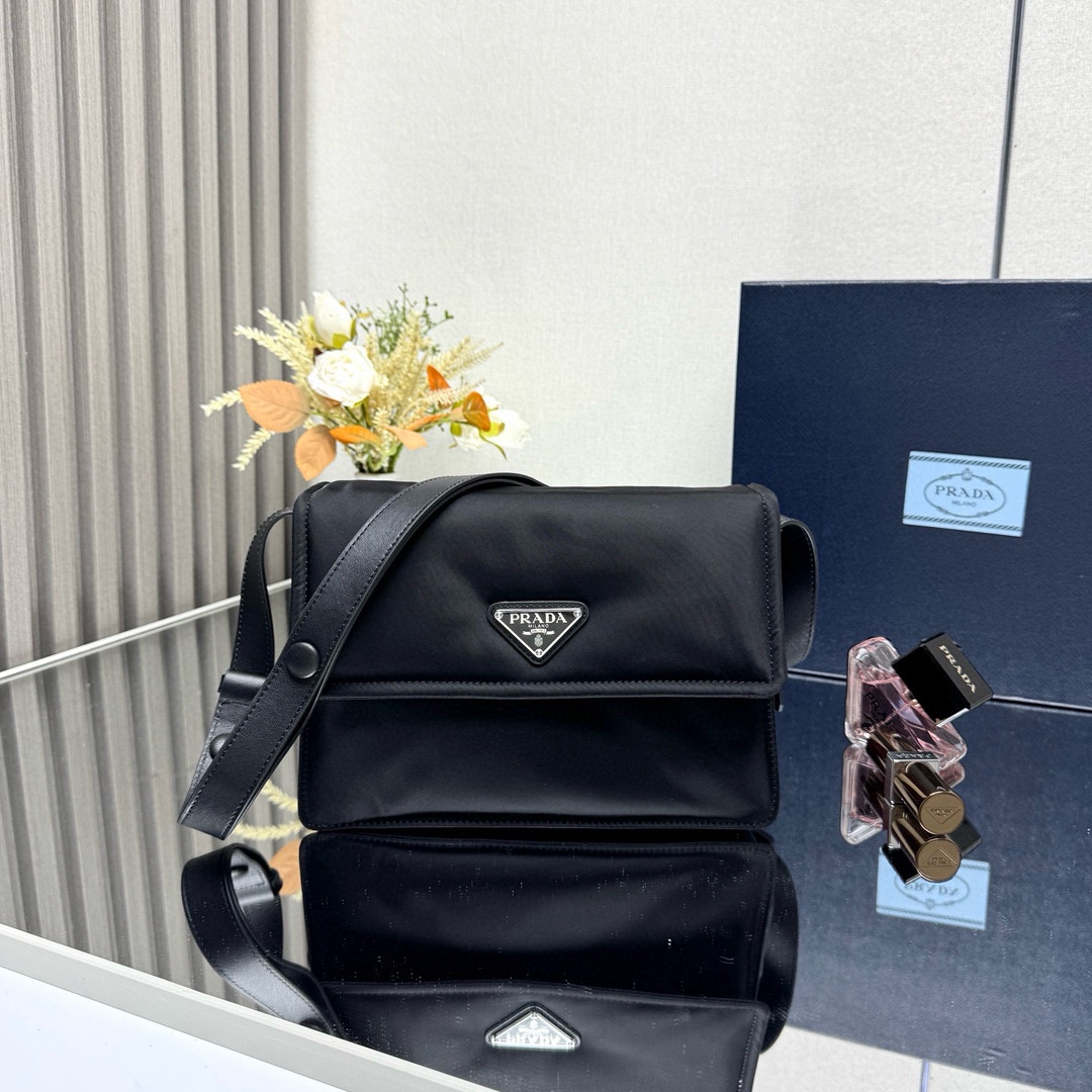 Prada bag-102