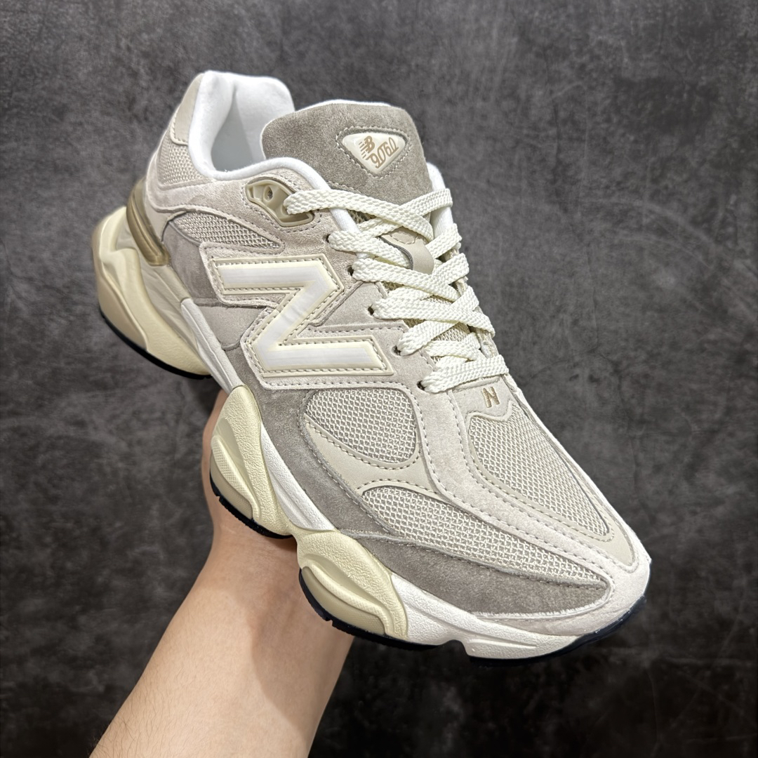 New Balance Sneakers-241